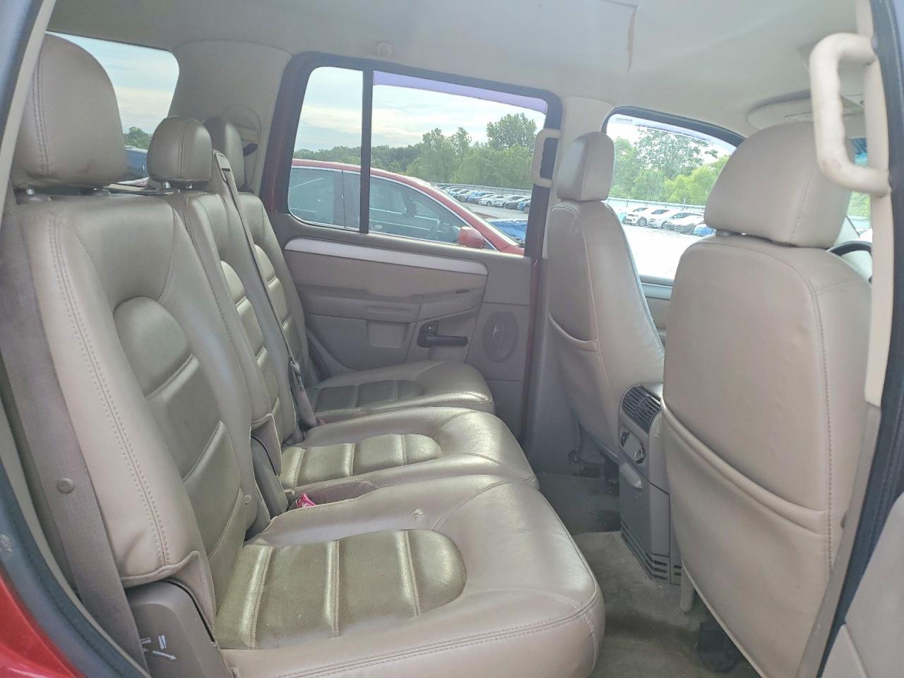 2004 Ford Explorer Xlt Red vin: 1FMZU73K64UA07451