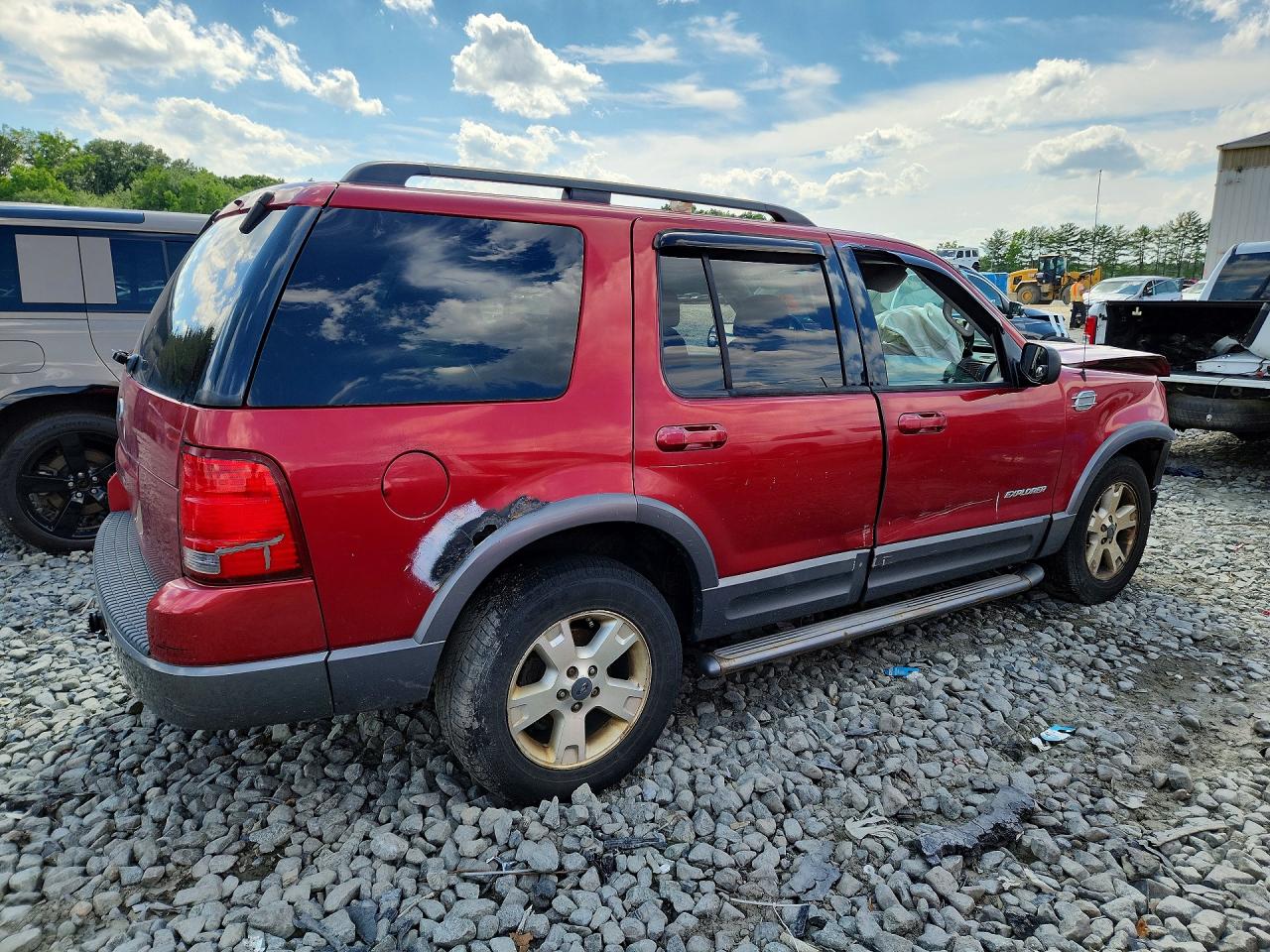 2004 Ford Explorer Xlt Red vin: 1FMZU73K74UC00899