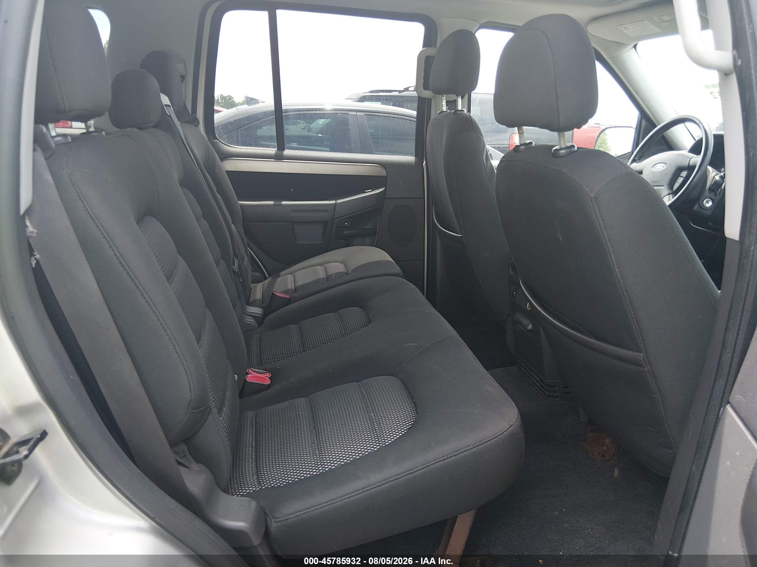 2004 Ford Explorer Nbx/xlt Silver vin: 1FMZU73K74ZA26660