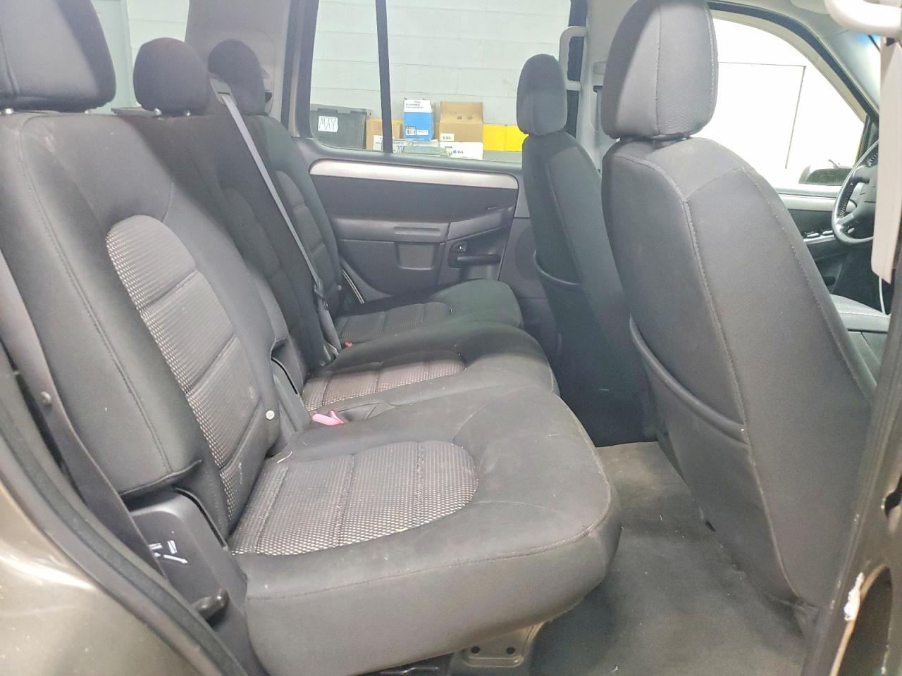 2004 Ford Explorer Xlt Brown vin: 1FMZU73K74ZB21493