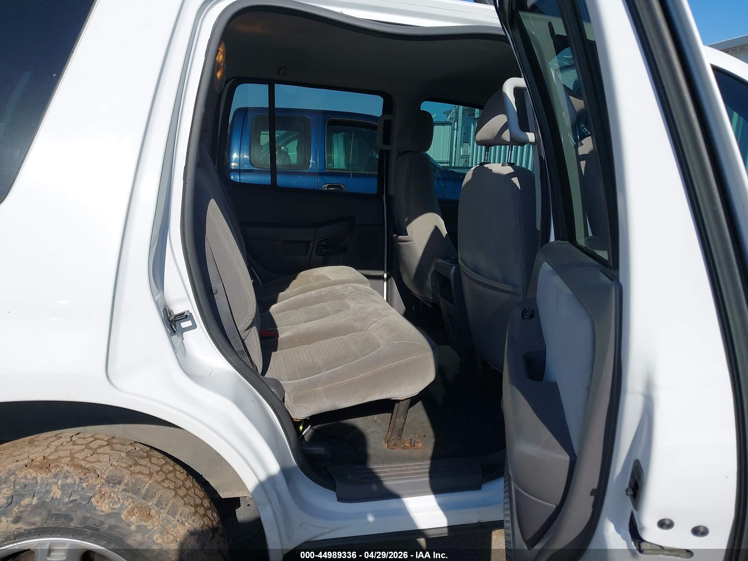 2005 Ford Explorer Xlt/xlt Sport White vin: 1FMZU73K85ZA12476