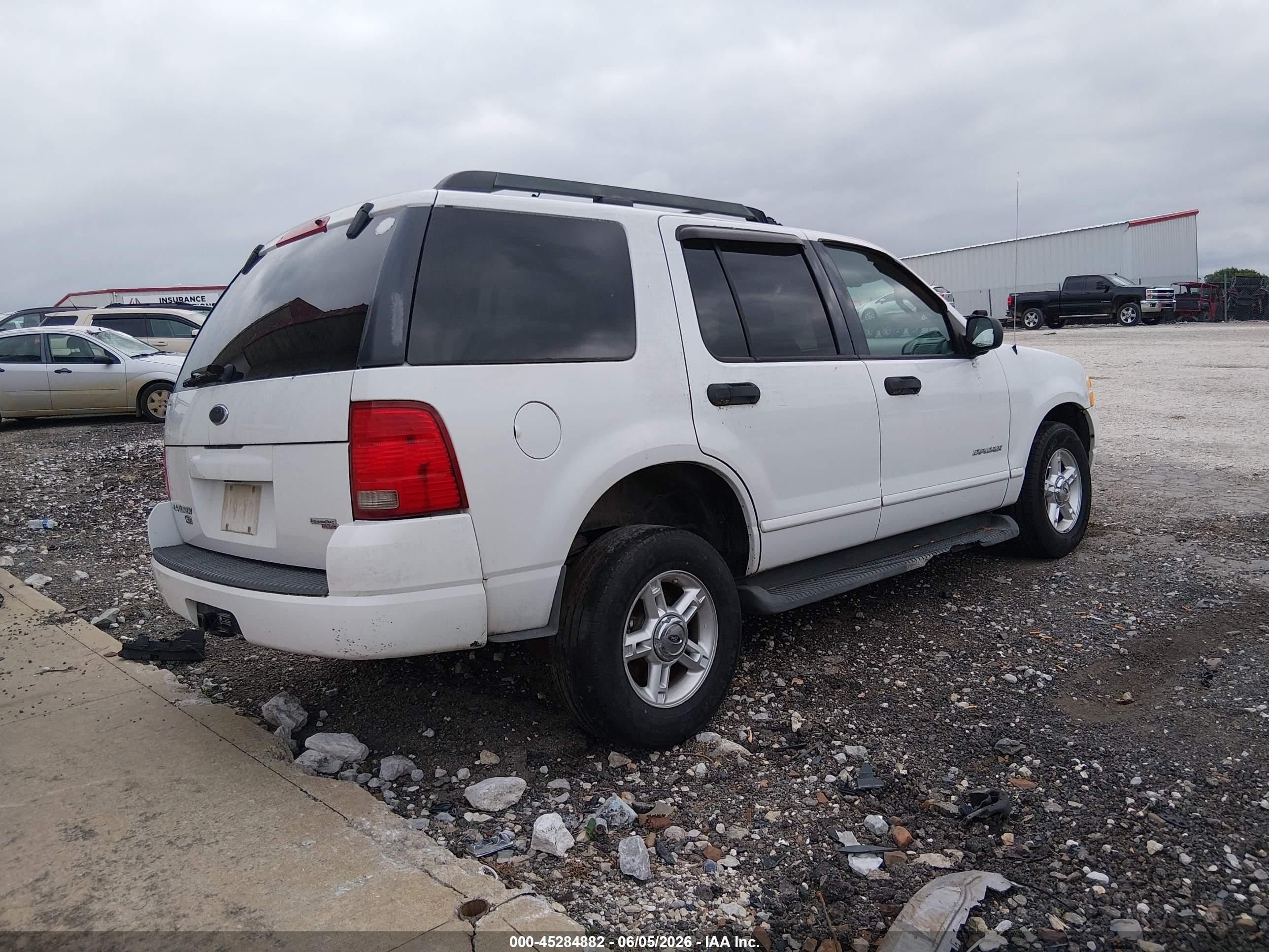 2005 Ford Explorer Xlt/xlt Sport White vin: 1FMZU73K85ZA13935