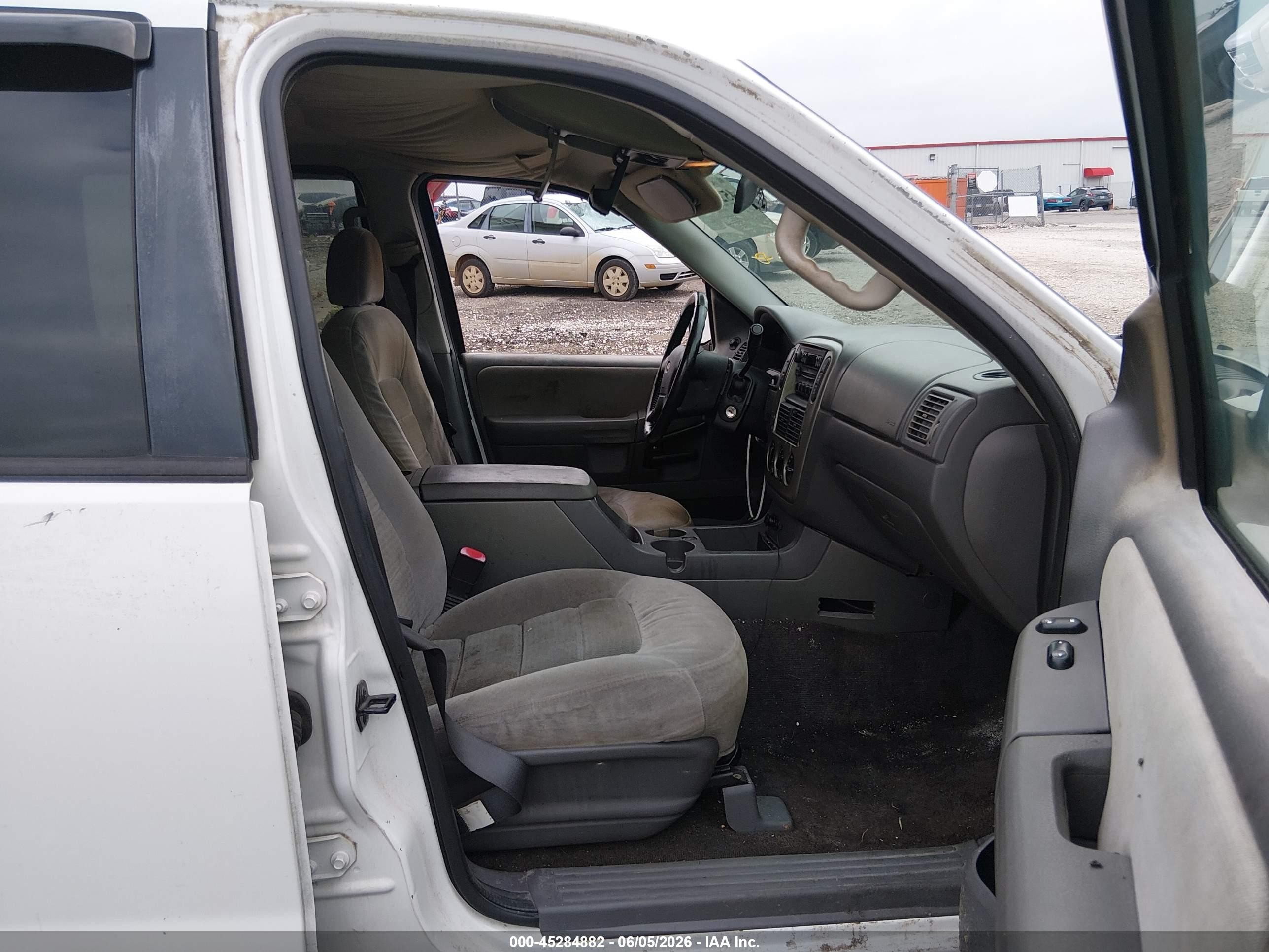 2005 Ford Explorer Xlt/xlt Sport White vin: 1FMZU73K85ZA13935