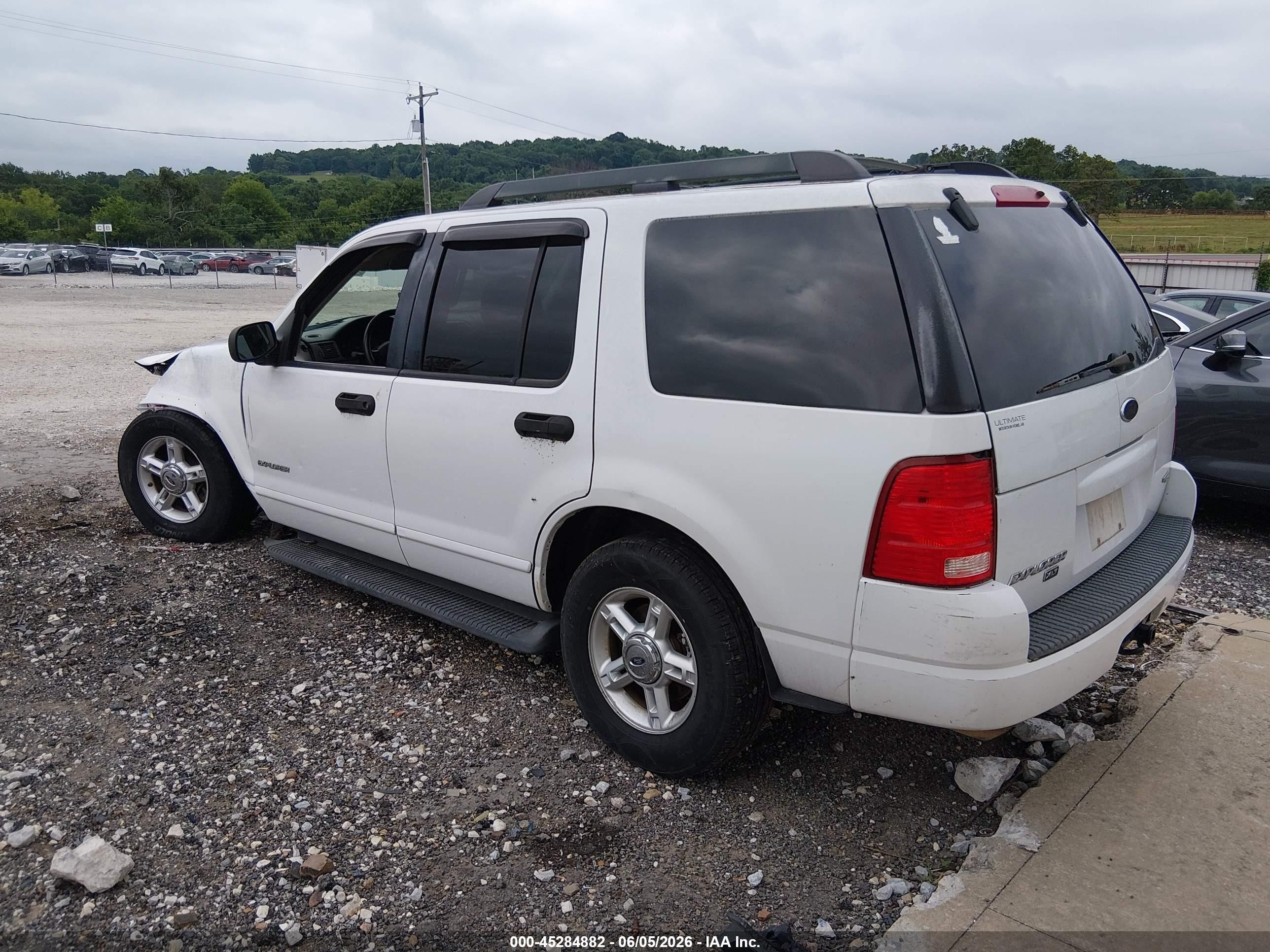 2005 Ford Explorer Xlt/xlt Sport White vin: 1FMZU73K85ZA13935