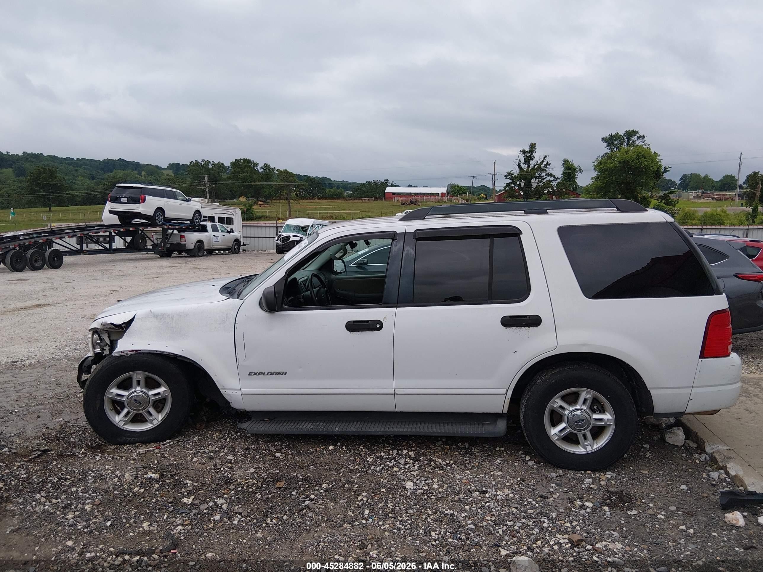 2005 Ford Explorer Xlt/xlt Sport White vin: 1FMZU73K85ZA13935