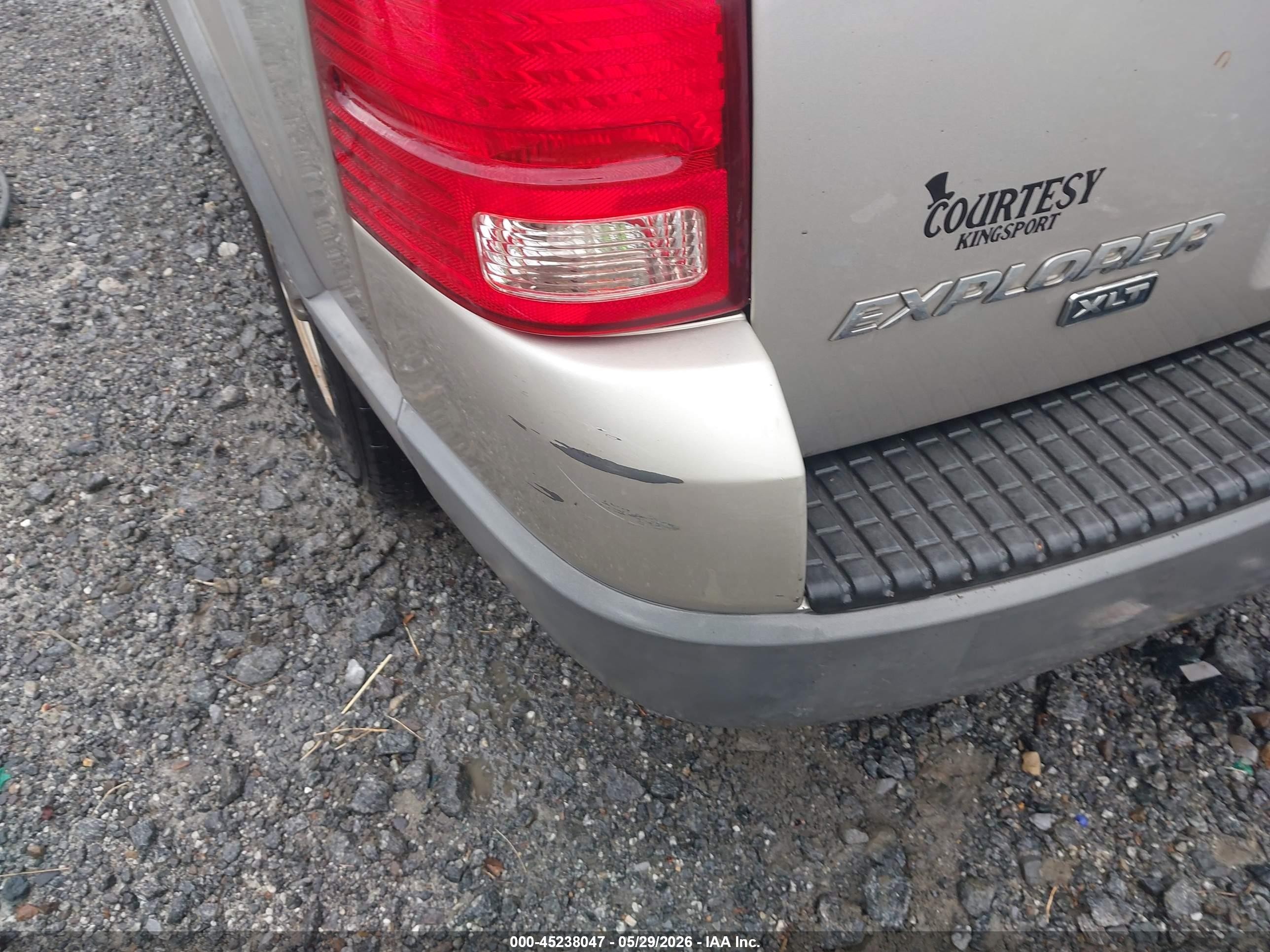 2002 Ford Explorer Xlt Серебряный vin: 1FMZU73K92UD32401