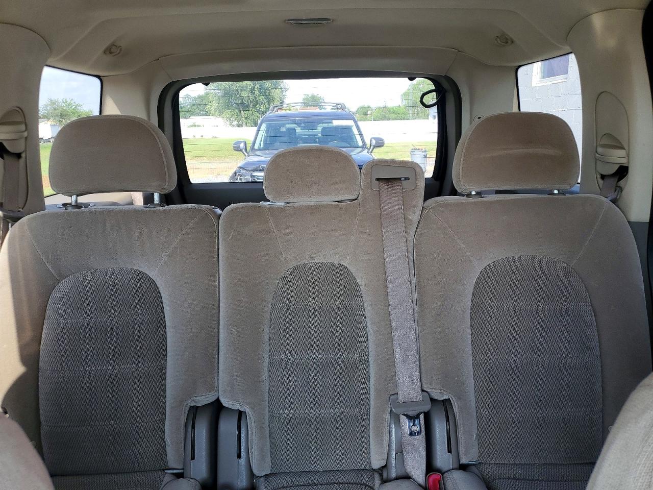 2004 Ford Explorer Xlt Tan vin: 1FMZU73K94UB32380