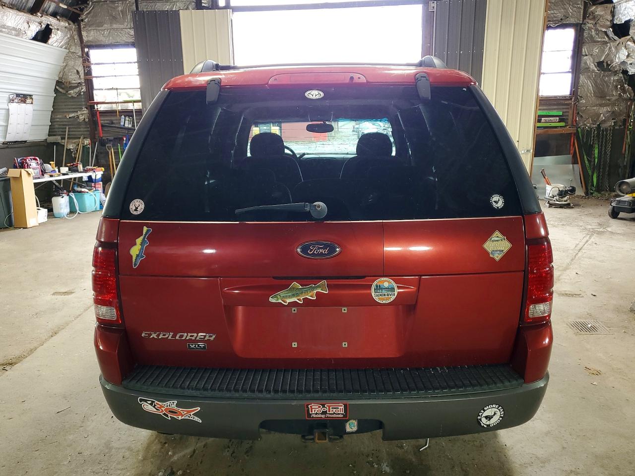 2002 Ford Explorer Red vin: 1FMZU73KX2UD11833
