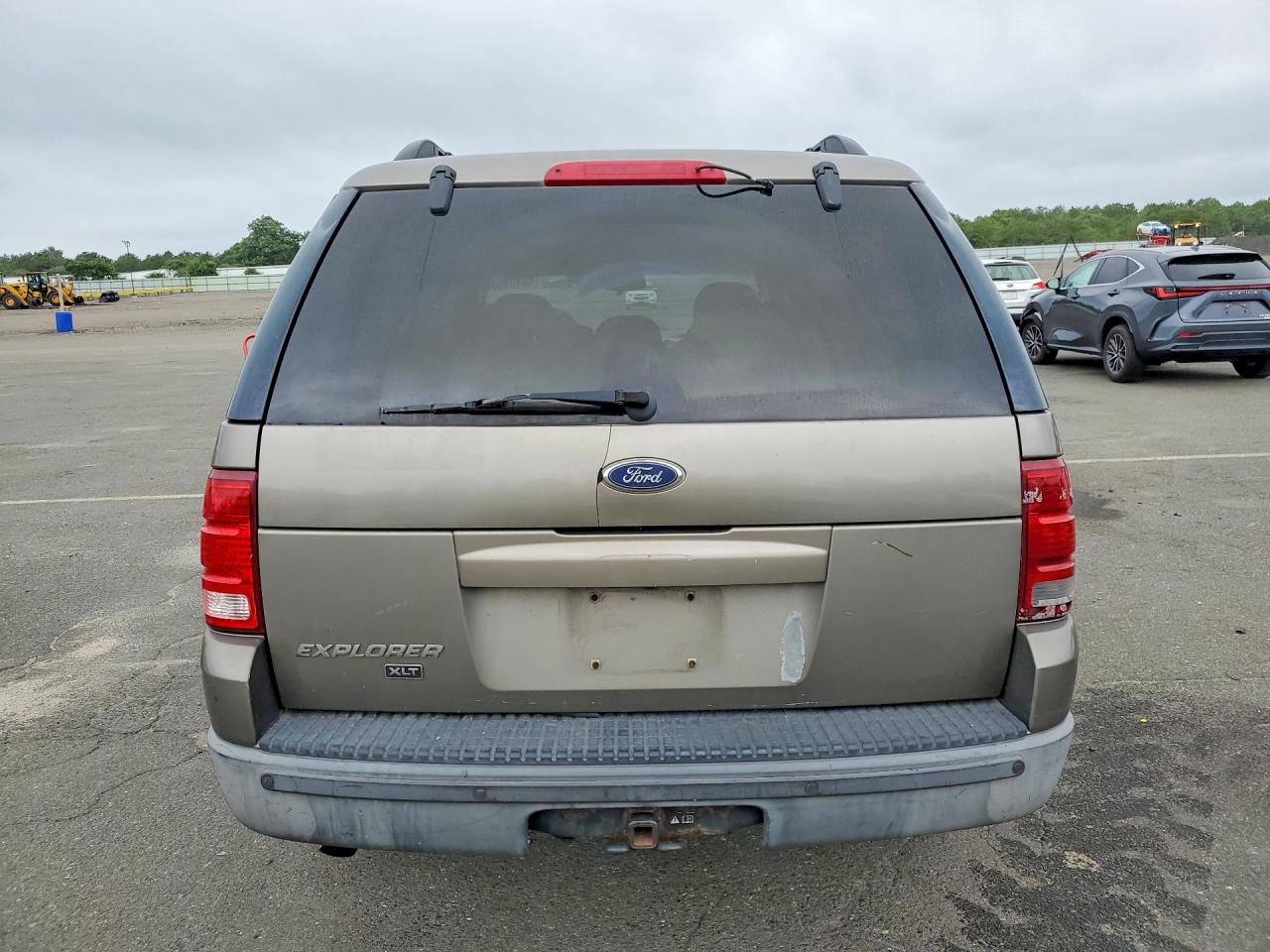 2003 Ford Explorer Xlt Brown vin: 1FMZU73KX3ZB14147