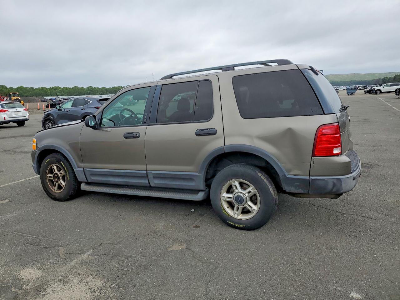 2003 Ford Explorer Xlt Brown vin: 1FMZU73KX3ZB14147