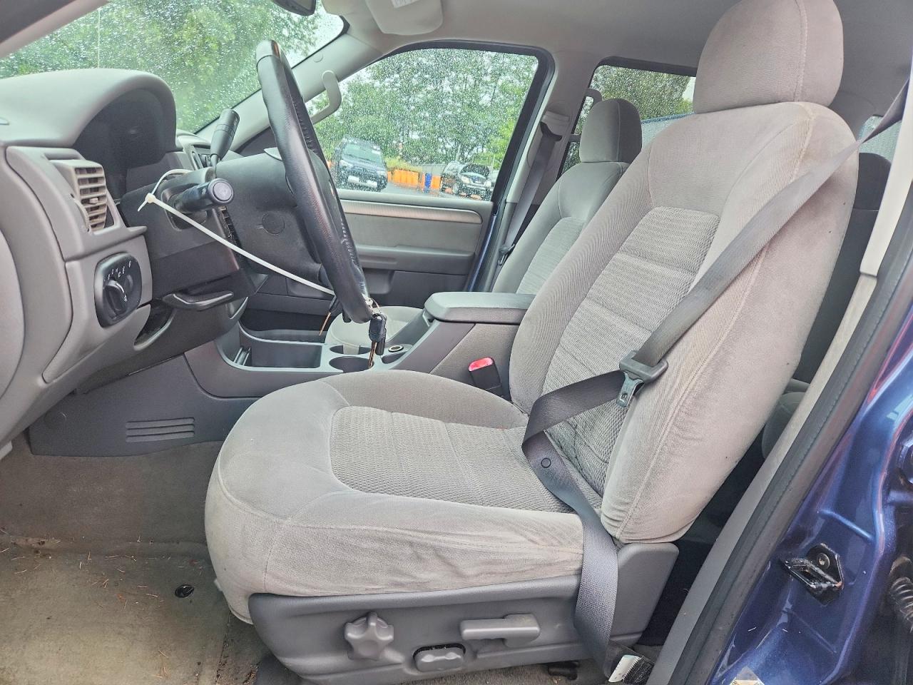 2004 Ford Explorer Xlt Blue vin: 1FMZU73KX4ZA88666
