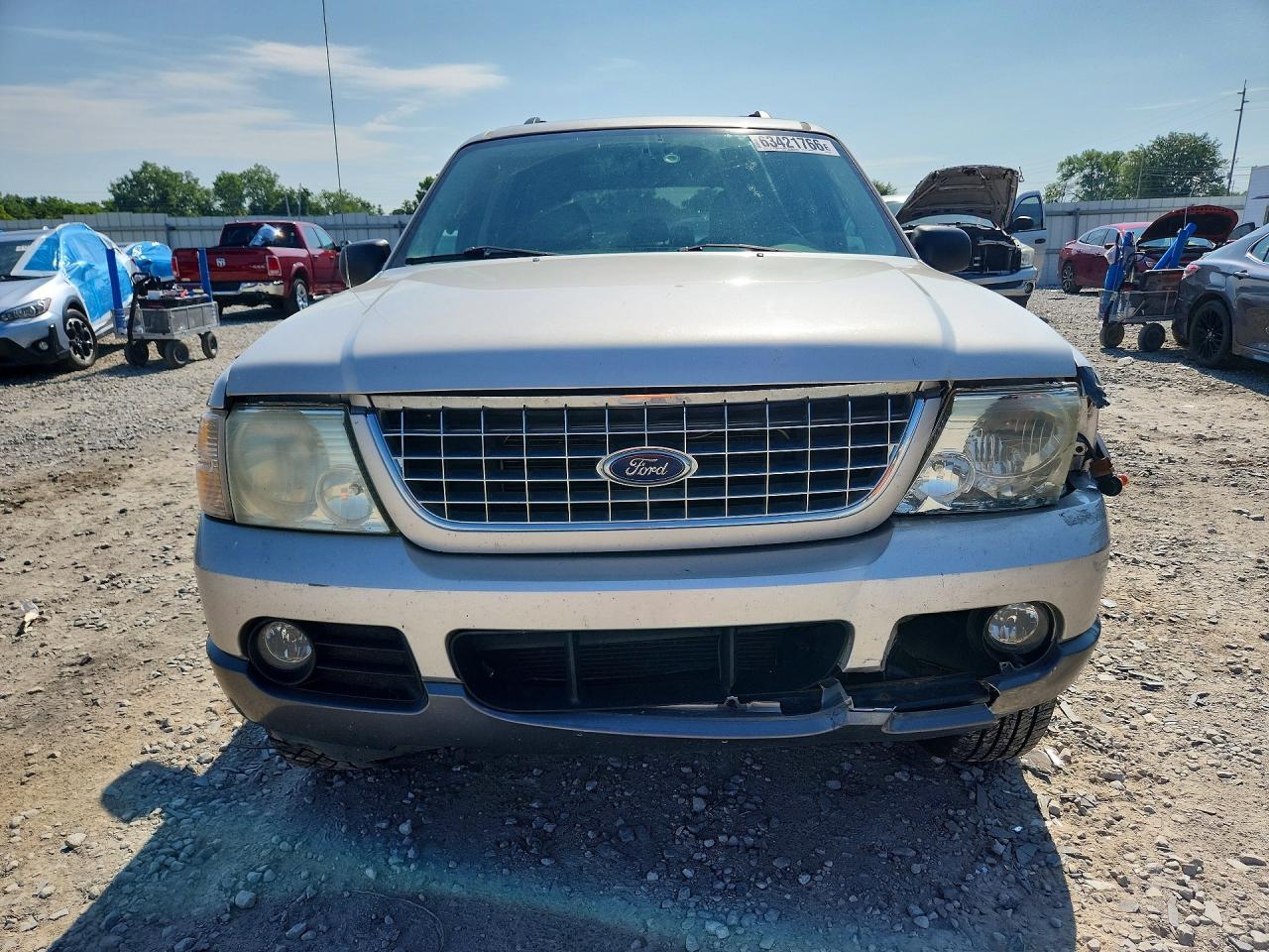 2005 Ford Explorer Xlt Silver vin: 1FMZU73KX5UA54483