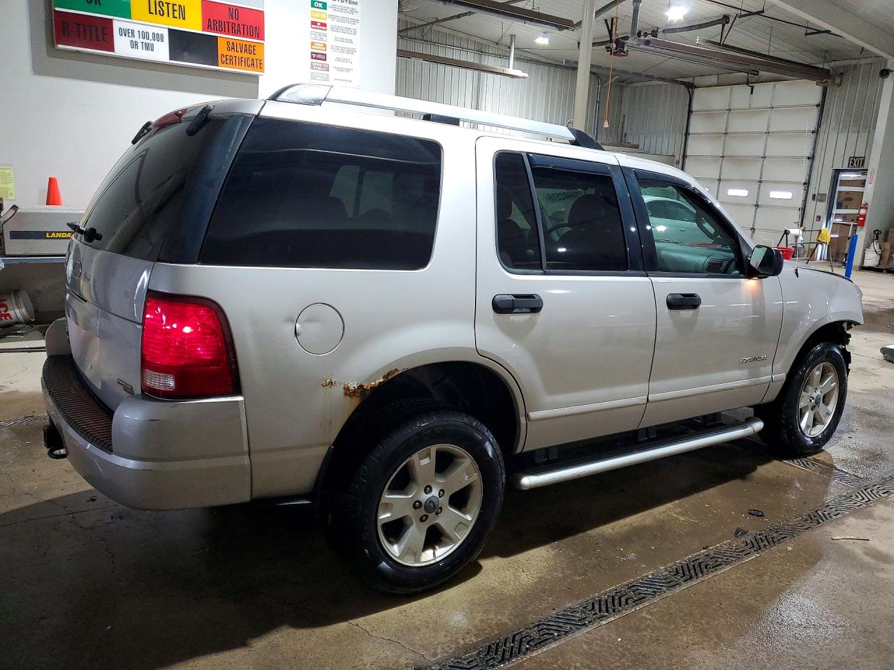 2005 Ford Explorer Xlt Серебряный vin: 1FMZU73KX5UA75785
