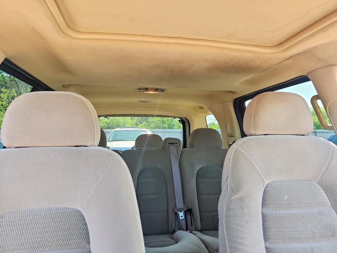 2005 Ford Explorer Red vin: 1FMZU73W05UB25922