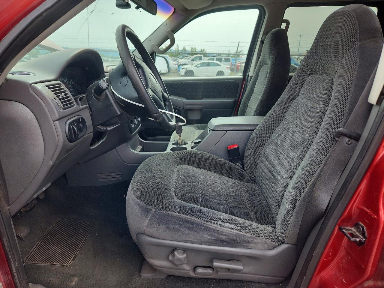 2002 Ford Explorer Xlt Красный vin: 1FMZU73W52ZB31262