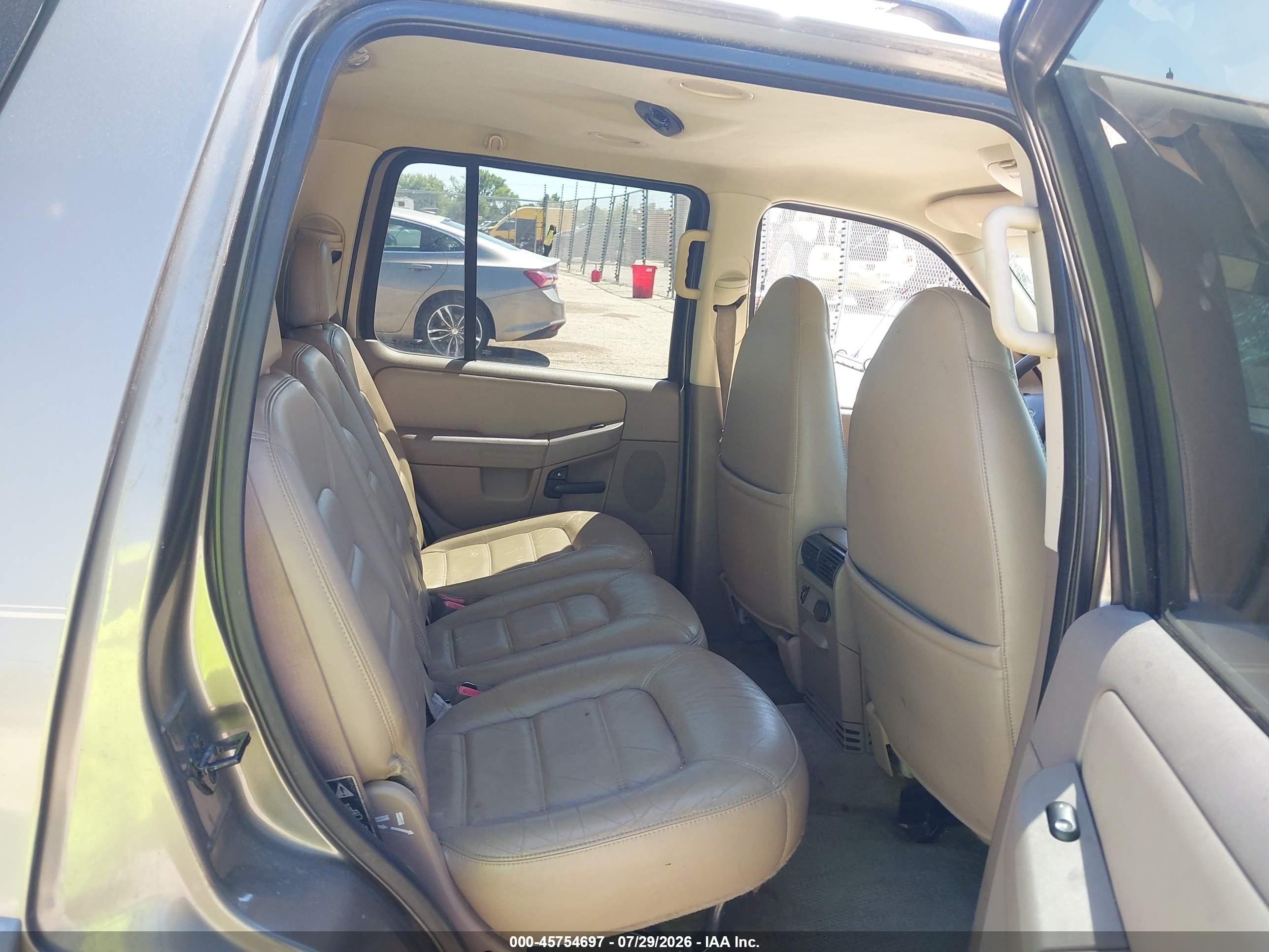 2002 Ford Explorer Xlt Серый vin: 1FMZU73W72ZA59173