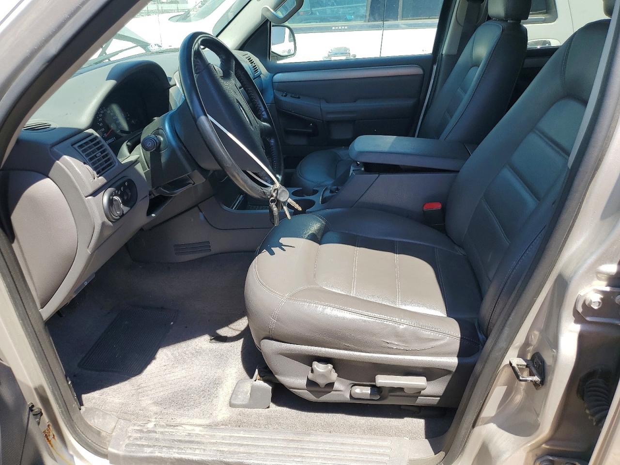 2003 Ford Explorer Xlt Silver vin: 1FMZU73W83ZB39860