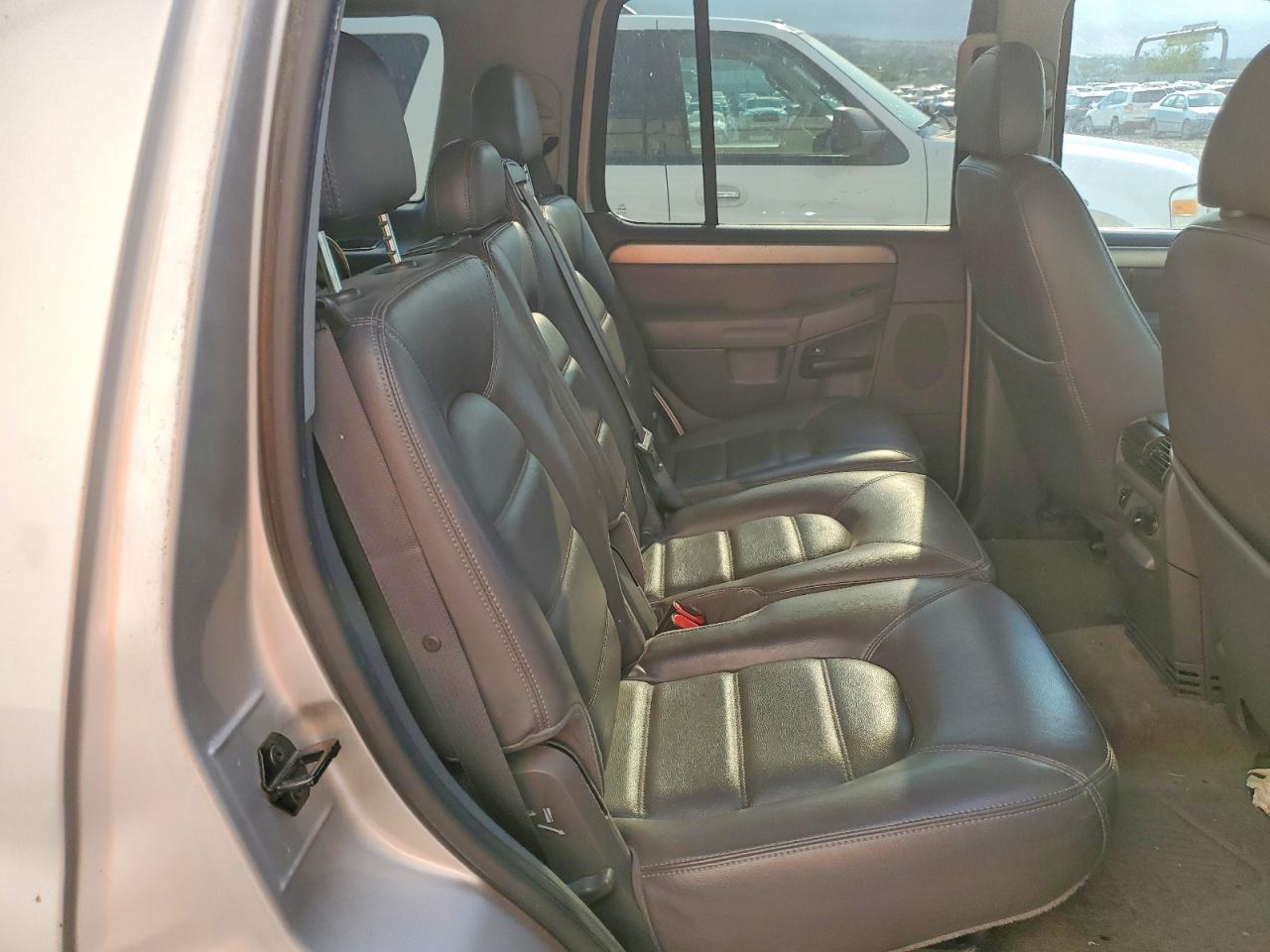 2003 Ford Explorer Xlt Silver vin: 1FMZU73W83ZB39860
