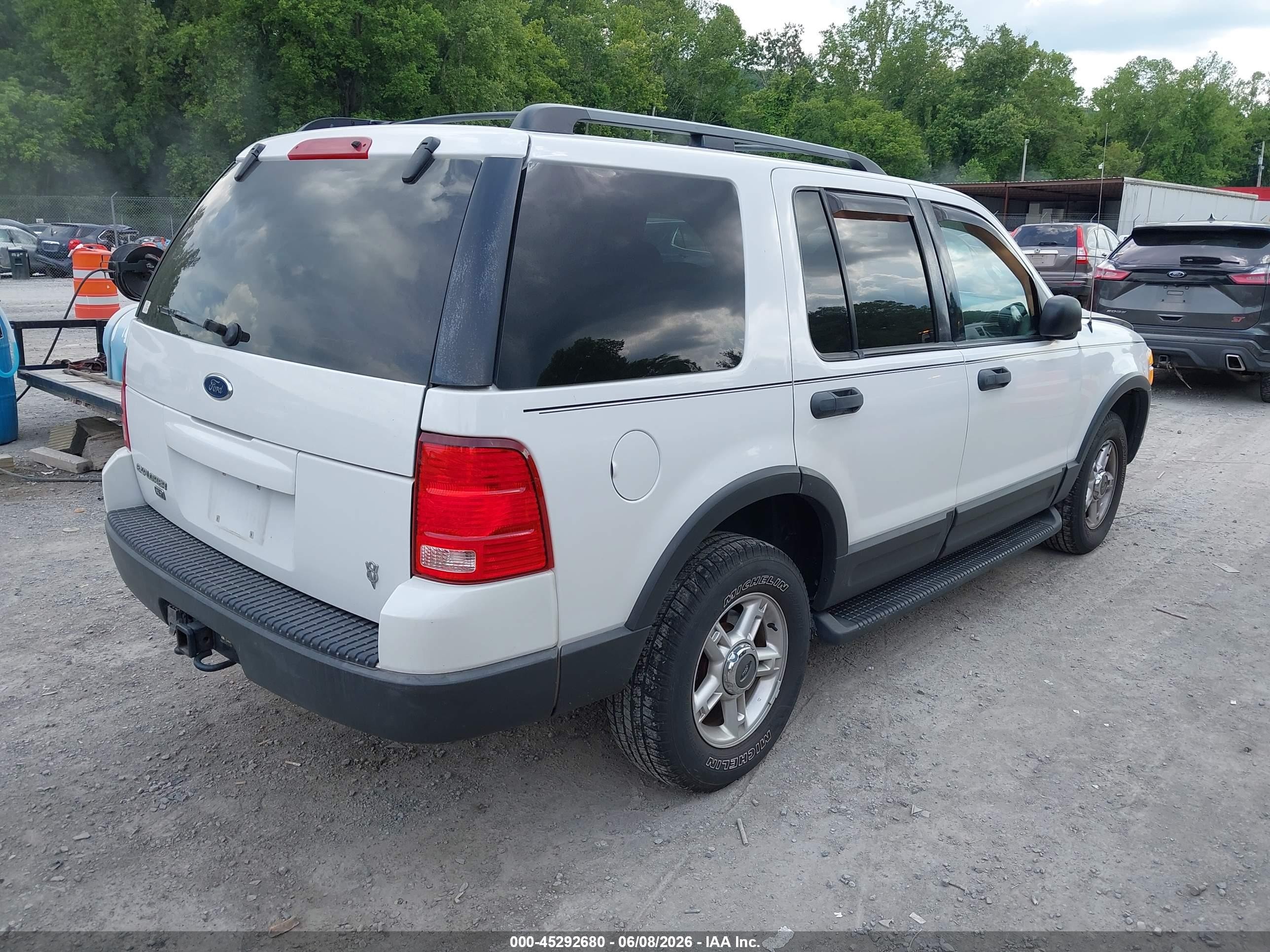2003 Ford Explorer Nbx/xlt White vin: 1FMZU73W93ZA51951