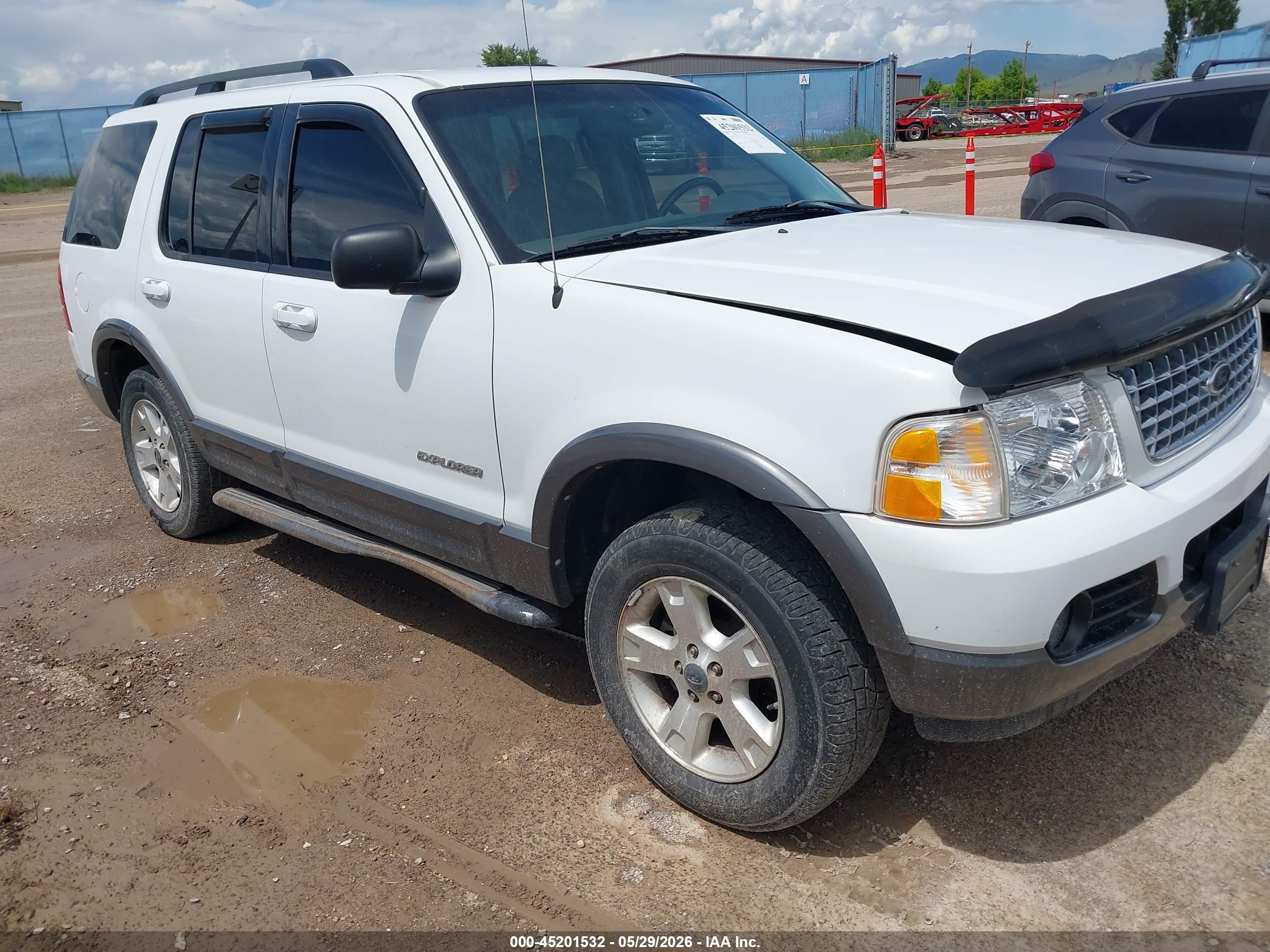 2004 Ford Explorer Nbx/xlt White vin: 1FMZU73WX4ZB15478