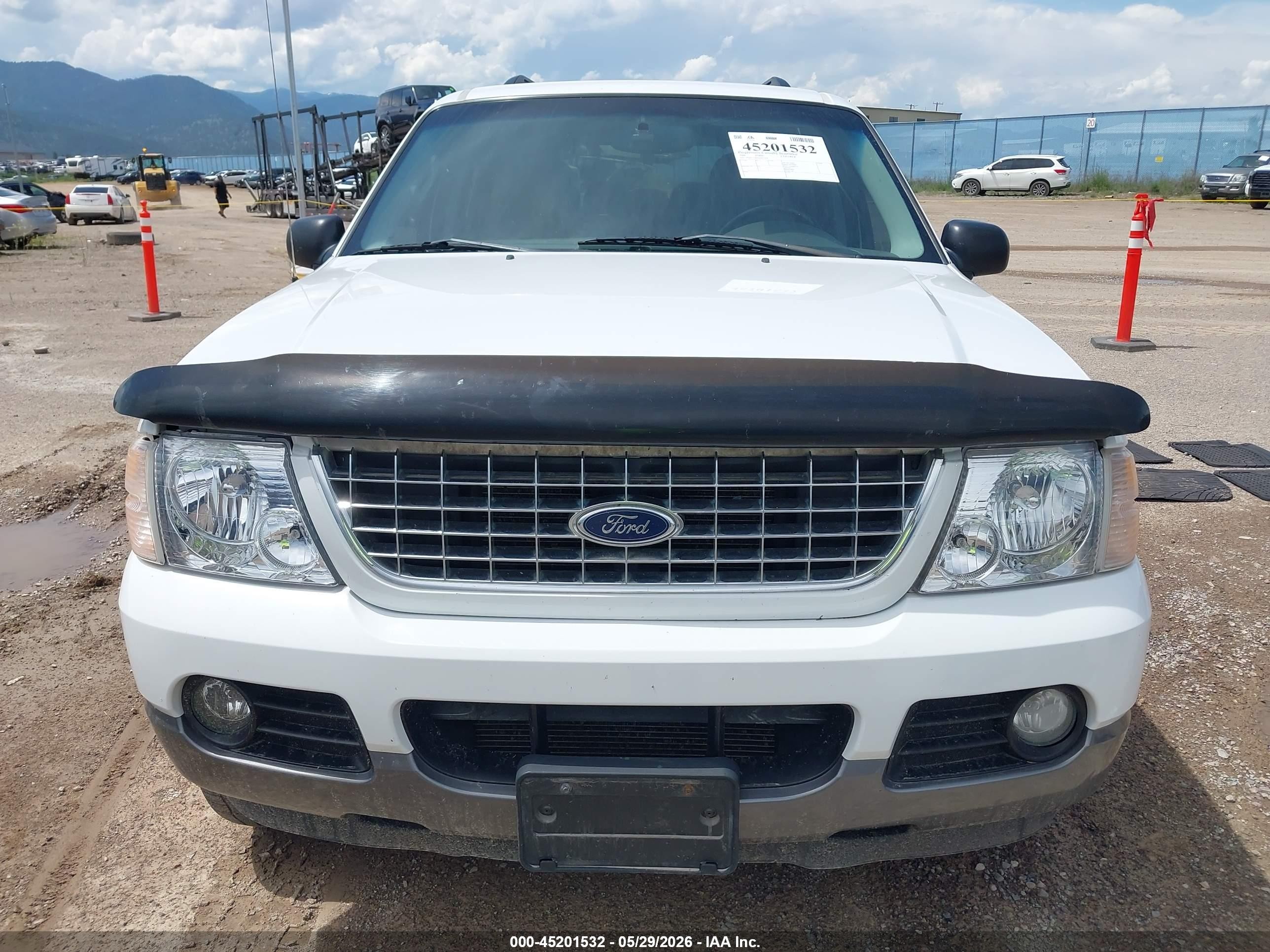 2004 Ford Explorer Nbx/xlt White vin: 1FMZU73WX4ZB15478