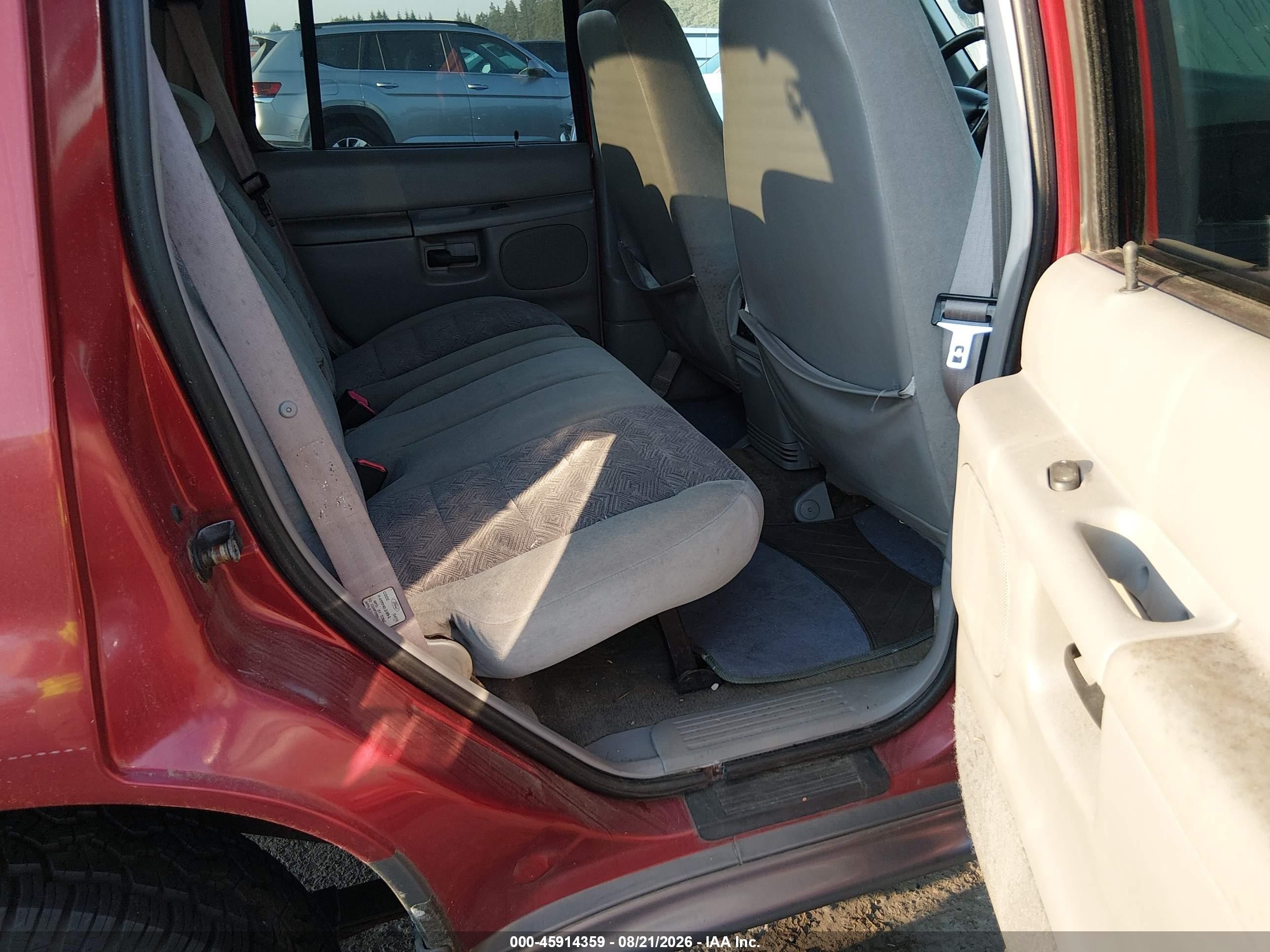 2000 Ford Explorer Xlt Красный vin: 1FMZU73X0YUA80722