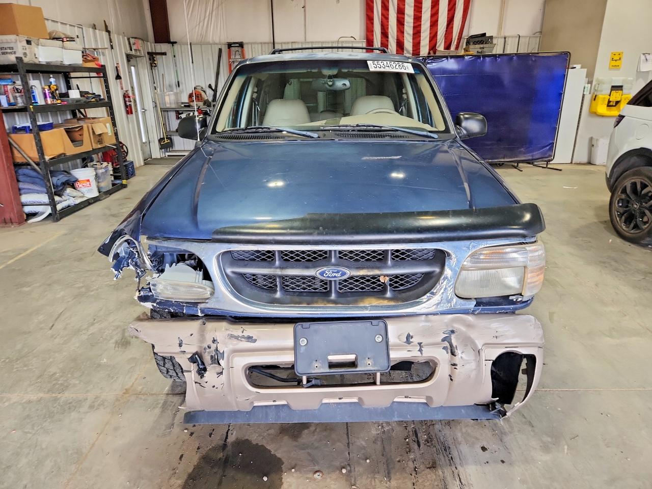 2000 Ford Explorer Eddie Bauer Blue vin: 1FMZU74E3YZC20908
