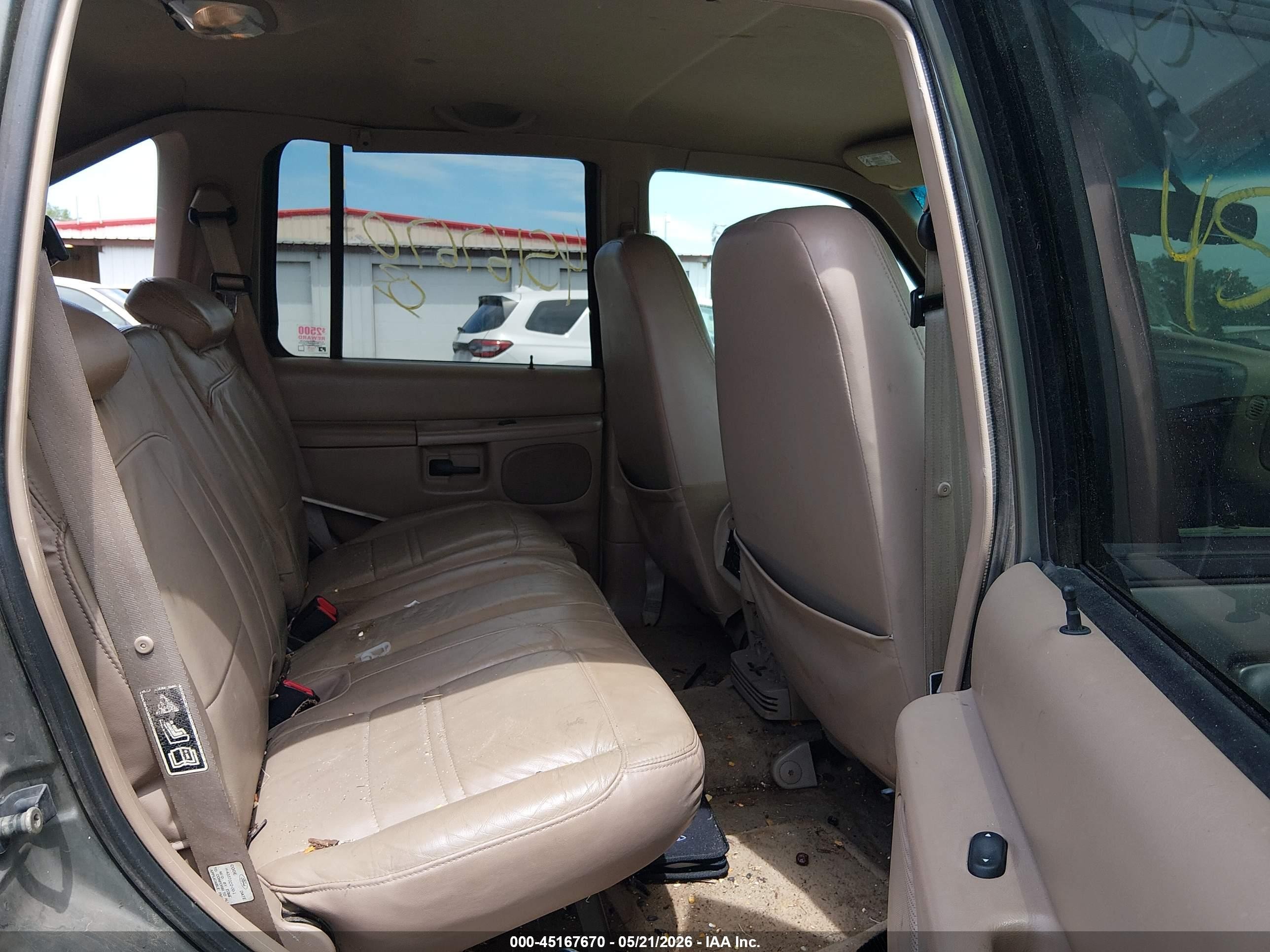 2000 Ford Explorer Eddie Bauer Green vin: 1FMZU74E9YZB35684
