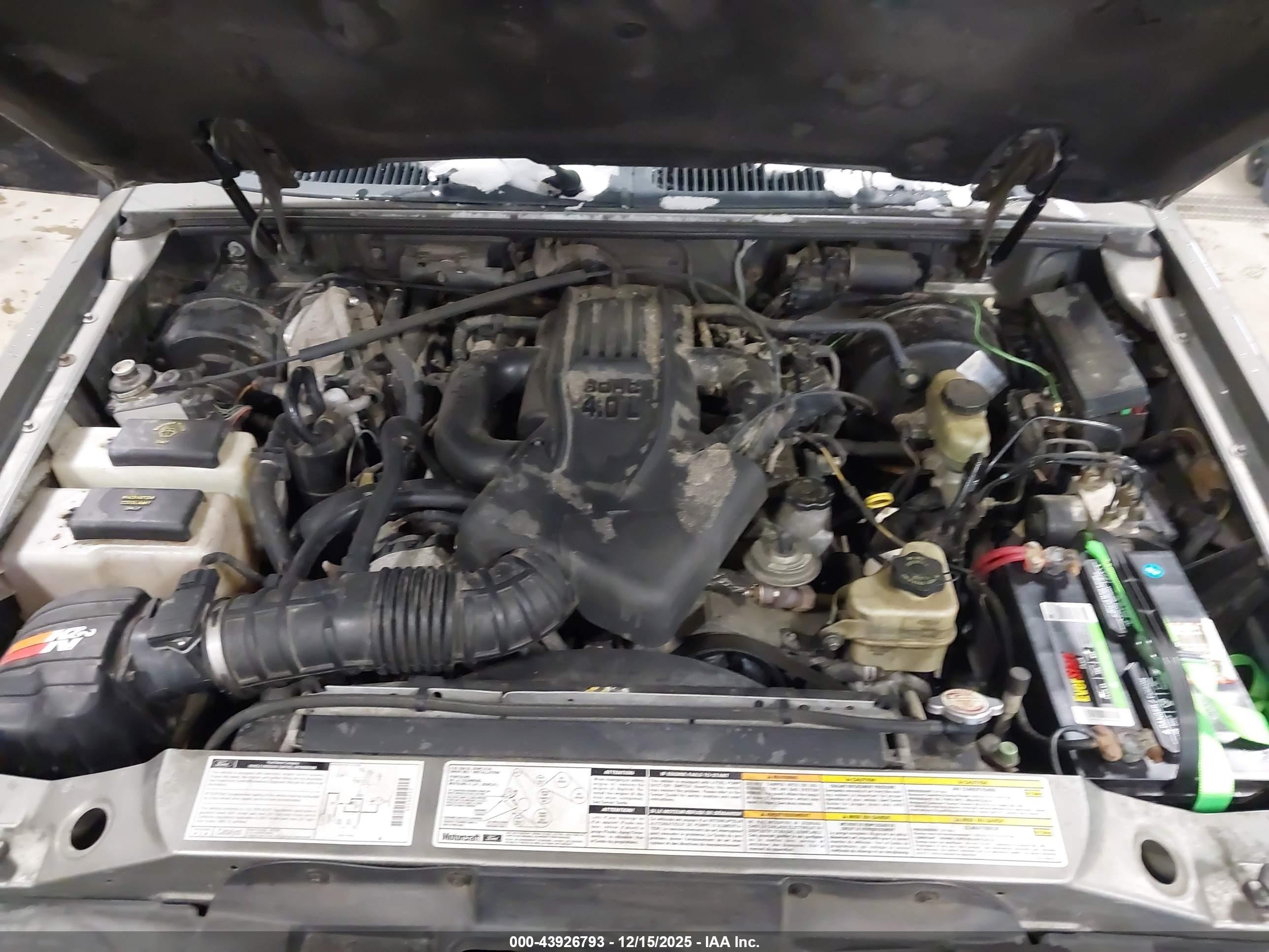 2001 Ford Explorer Eddie Bauer Зеленый vin: 1FMZU74EX1ZA12031