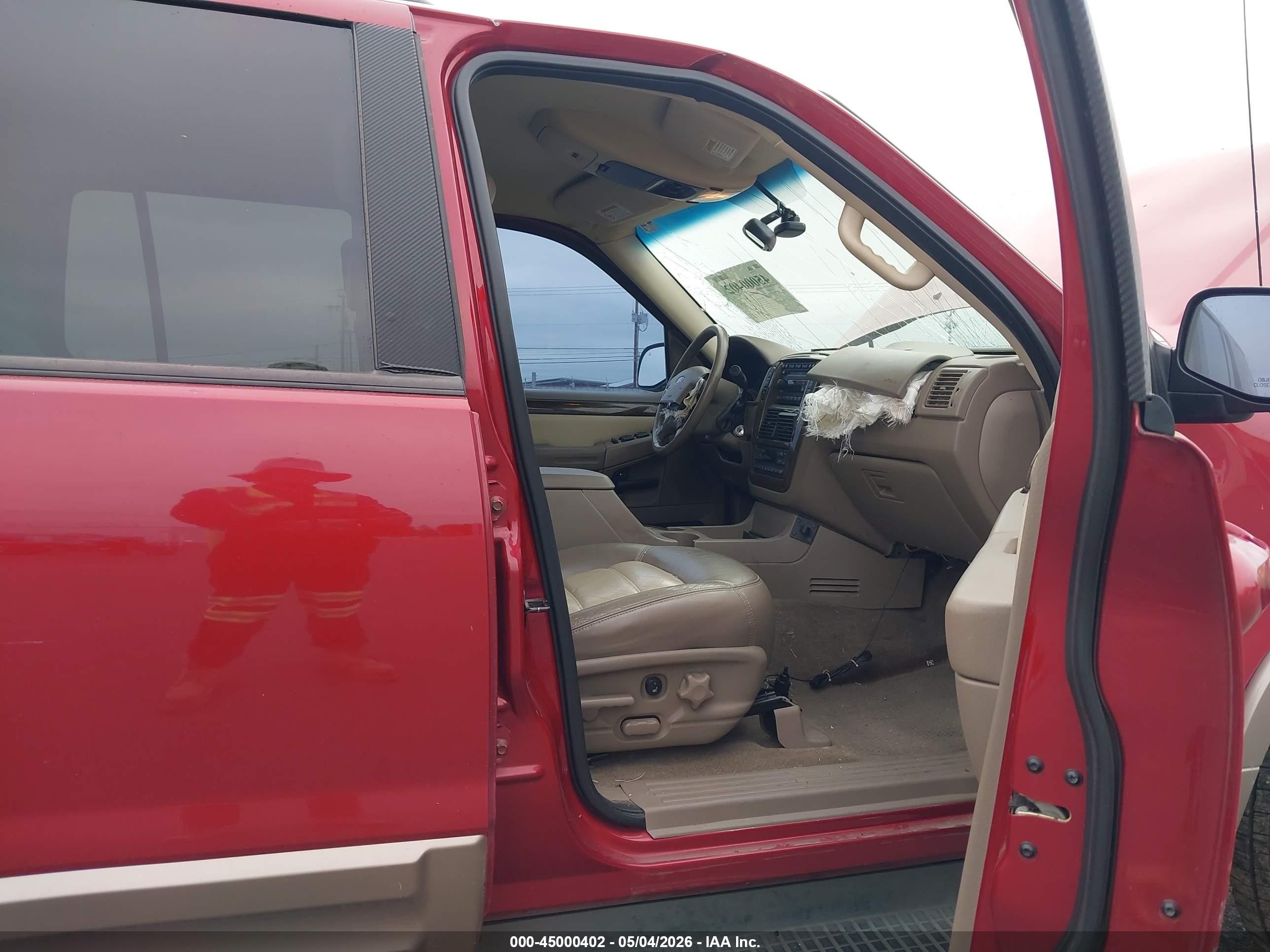 2002 Ford Explorer Eddie Bauer Красный vin: 1FMZU74EX2ZA47007