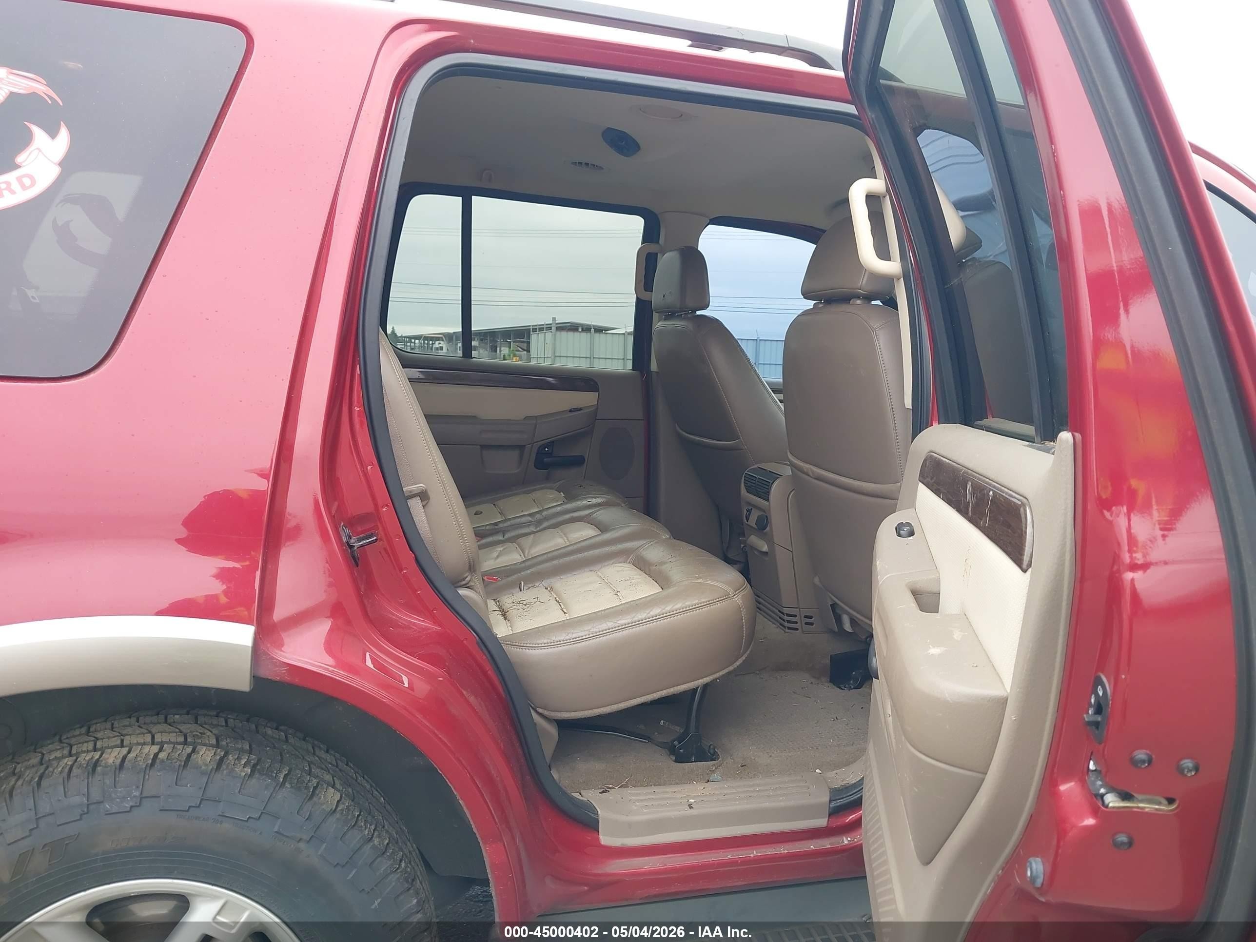 2002 Ford Explorer Eddie Bauer Красный vin: 1FMZU74EX2ZA47007