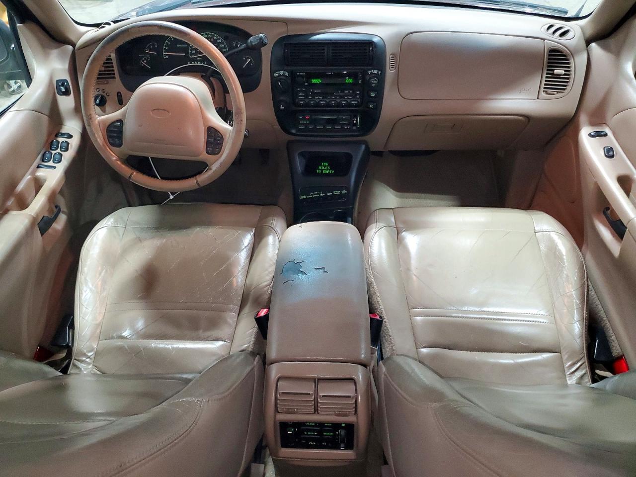 2000 Ford Explorer Eddie Bauer Темно-бордовый vin: 1FMZU74EXYZA88732