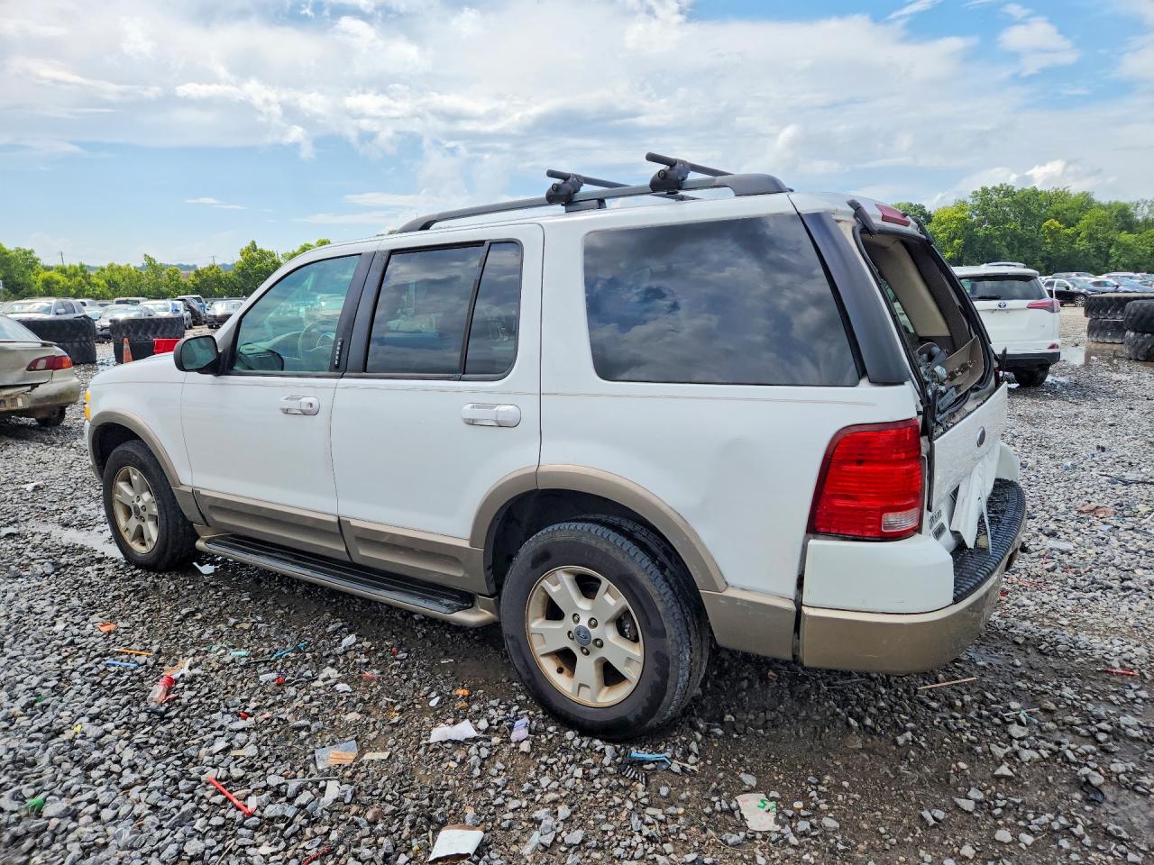2003 Ford Explorer Eddie Bauer White vin: 1FMZU74K63UB11239