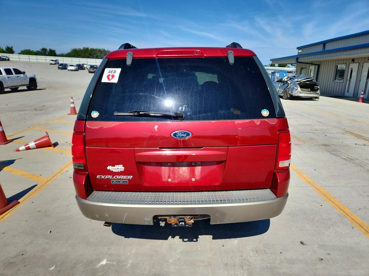 2004 Ford Explorer Eddie Bauer Red vin: 1FMZU74K94UA16370