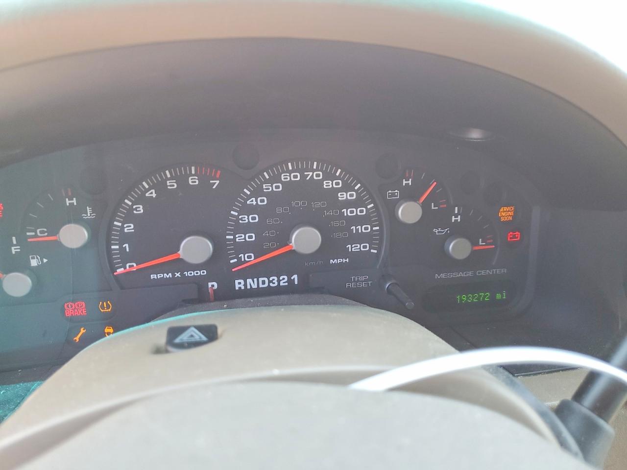2005 Ford Explorer Eddie Bauer Maroon vin: 1FMZU74W55UA53856