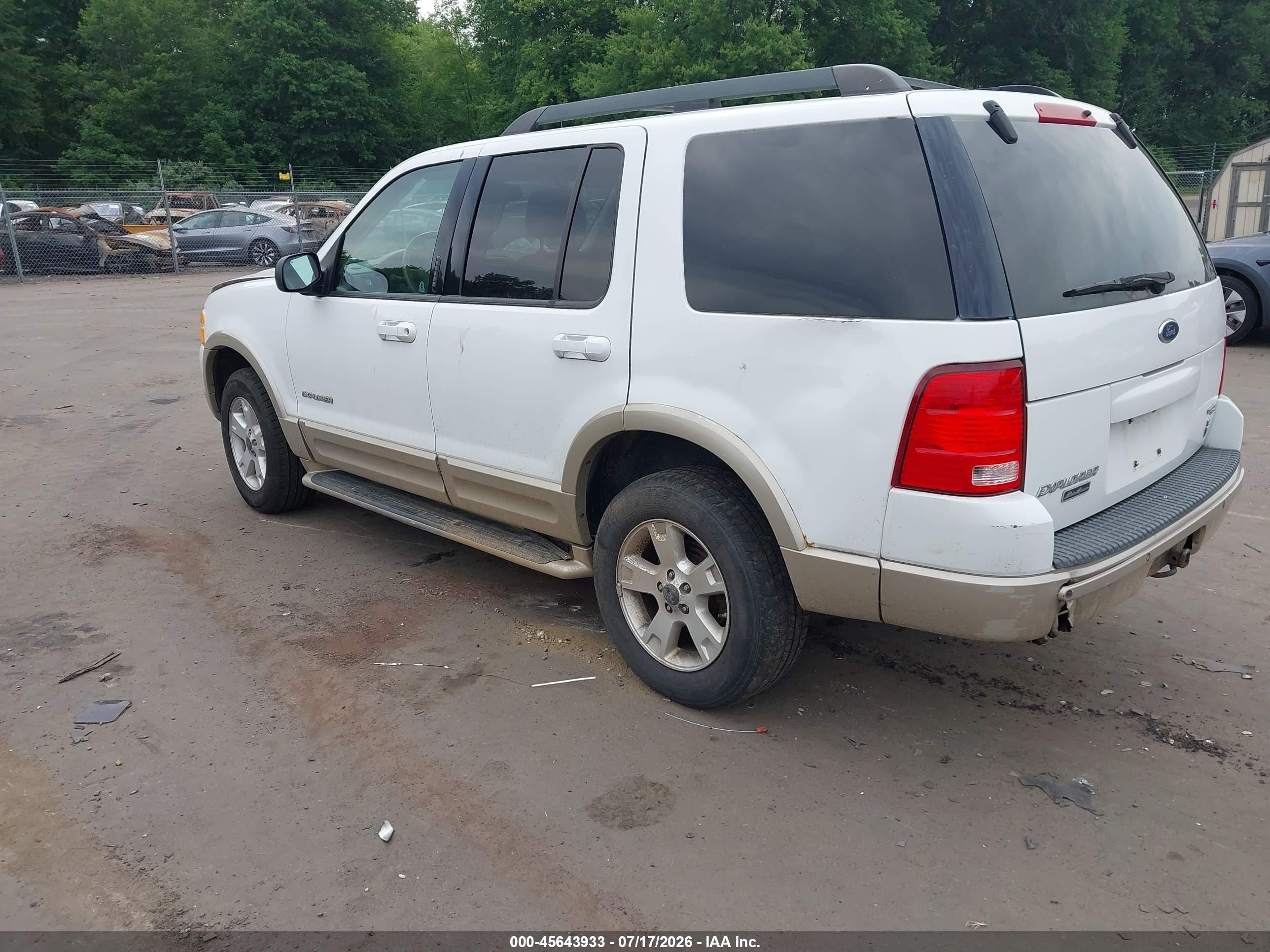 2005 Ford Explorer Eddie Bauer Белый vin: 1FMZU74W95UA24540