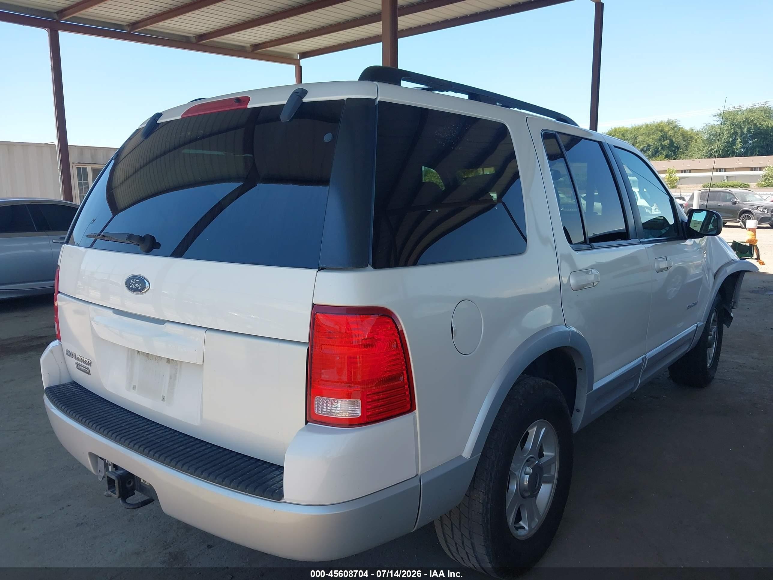 2002 Ford Explorer Limited White vin: 1FMZU75E02ZA45765