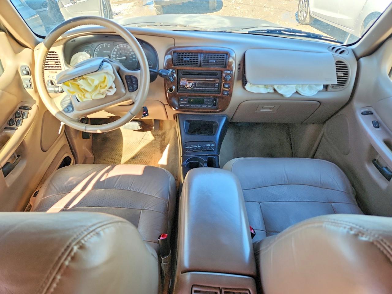2000 Ford Explorer Limited Зеленый vin: 1FMZU75E4YZA03396