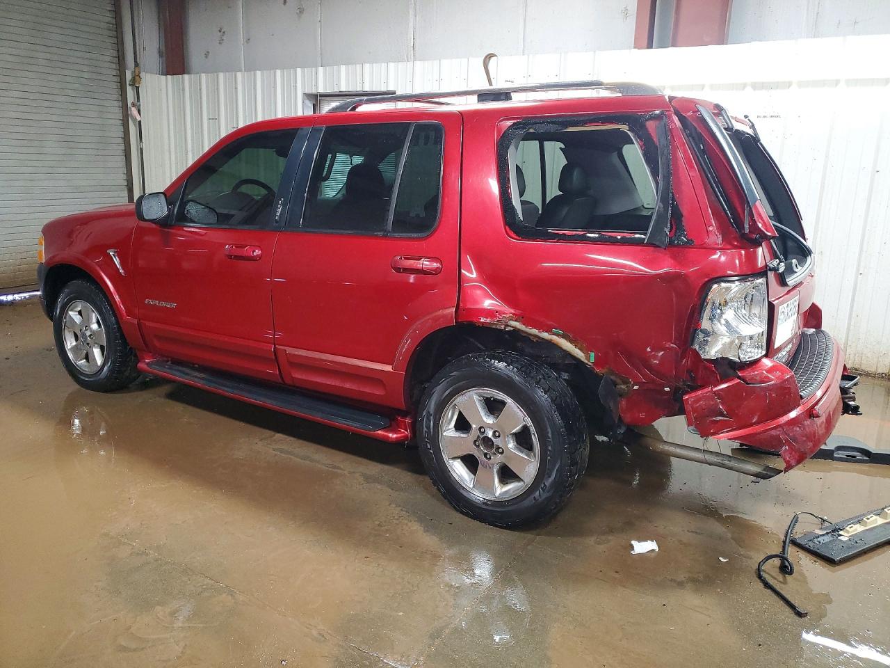 2004 Ford Explorer Red vin: 1FMZU75W64UB51808