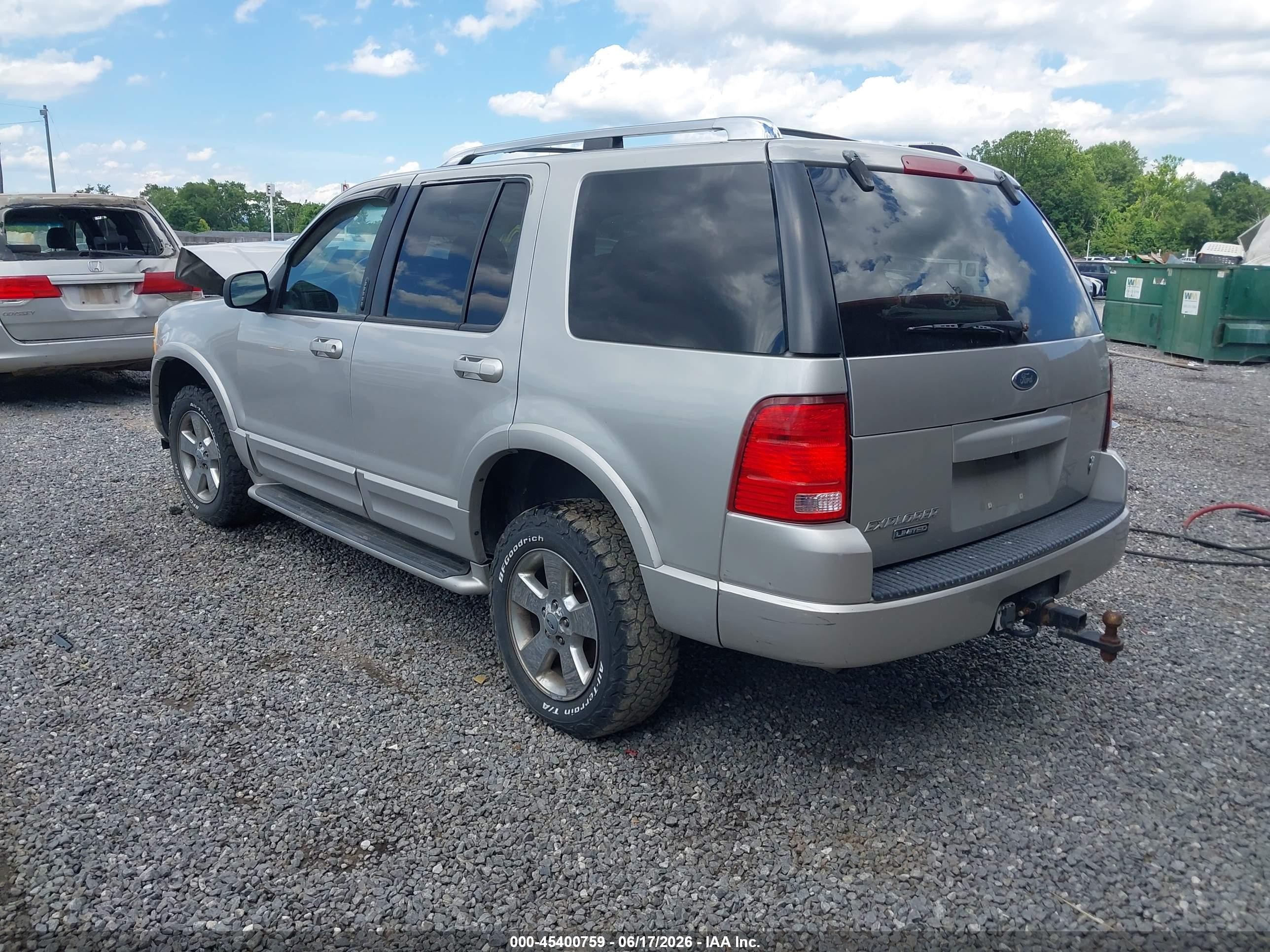 2003 Ford Explorer Limited Silver vin: 1FMZU75W93ZA01676