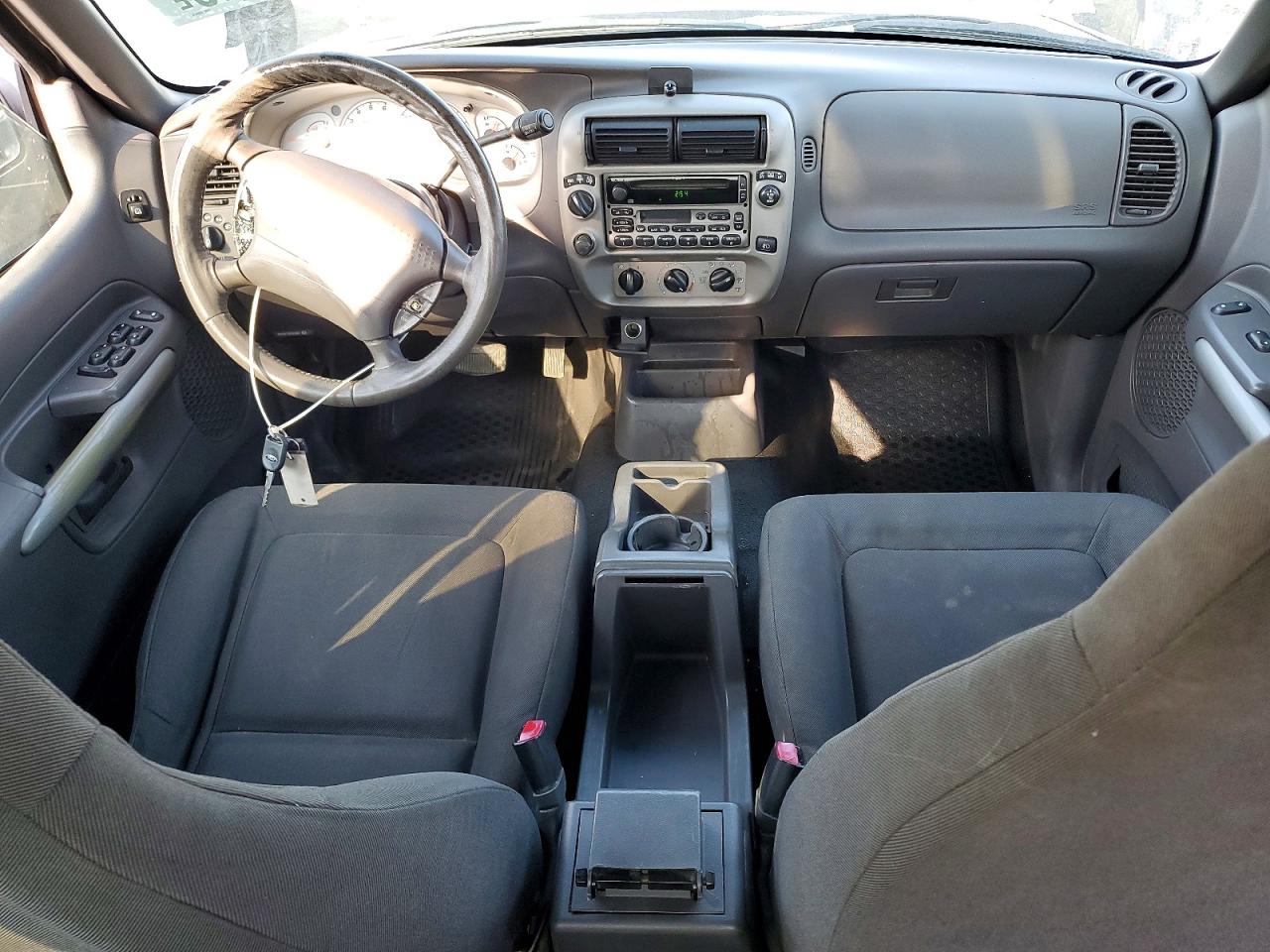 2001 Ford Explorer Sport Trac Черный vin: 1FMZU77E01UC38474