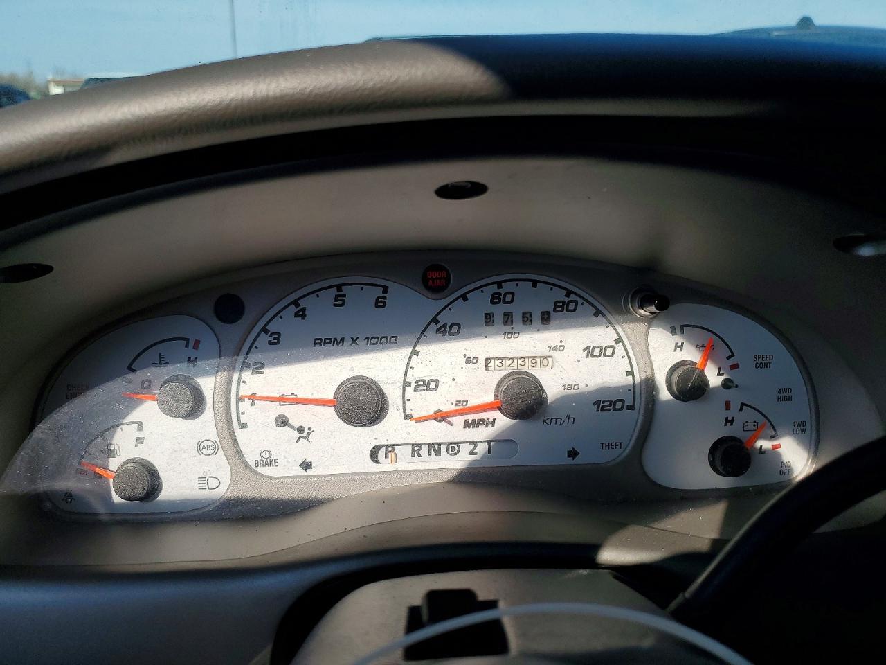 2001 Ford Explorer Sport Trac Черный vin: 1FMZU77E01UC38474