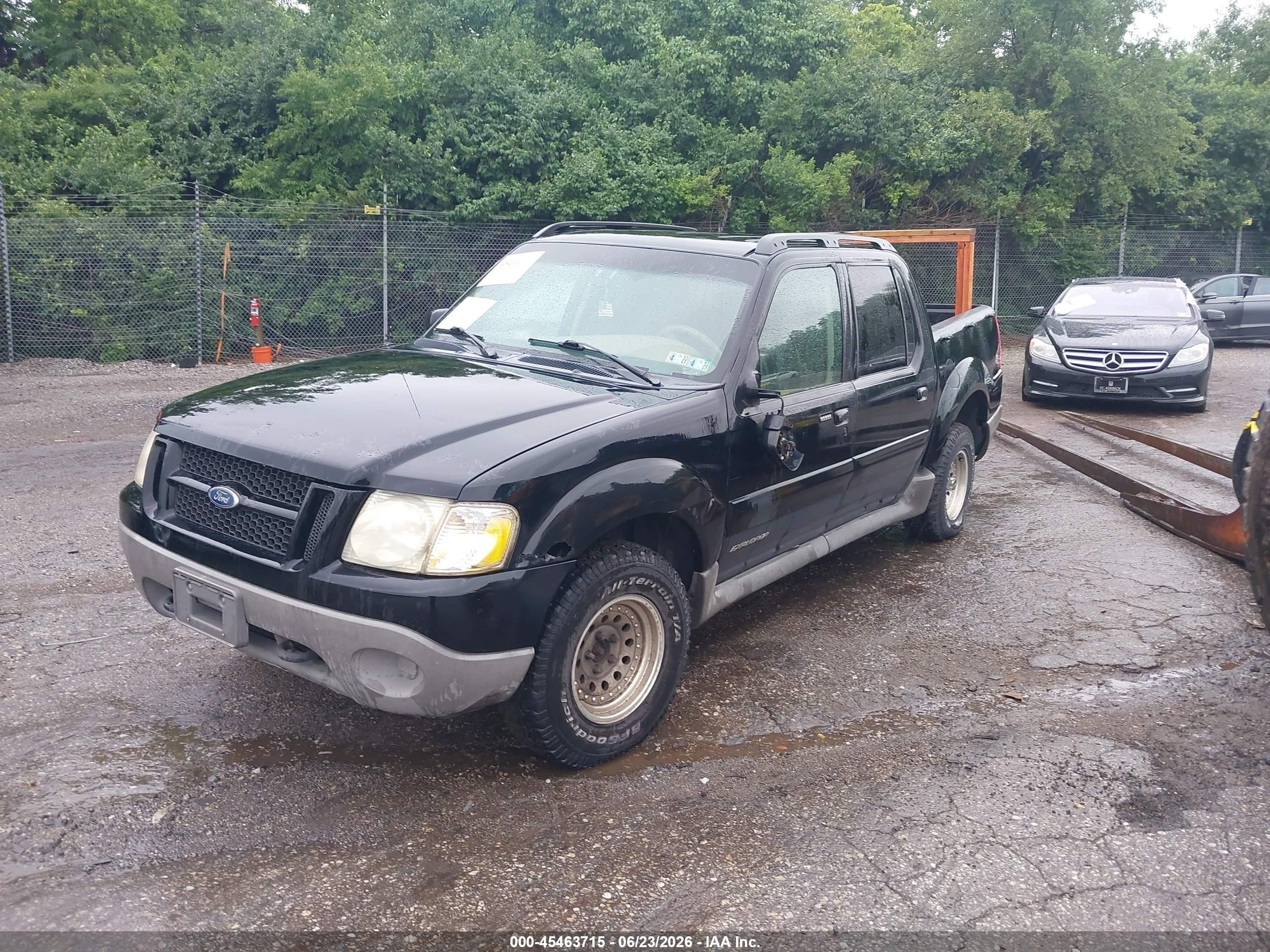 2001 Ford Explorer Sport Trac   Black vin: 1FMZU77E11UB06341