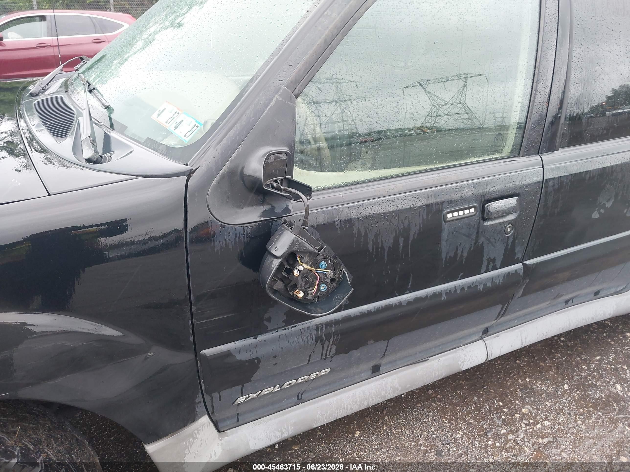 2001 Ford Explorer Sport Trac   Black vin: 1FMZU77E11UB06341