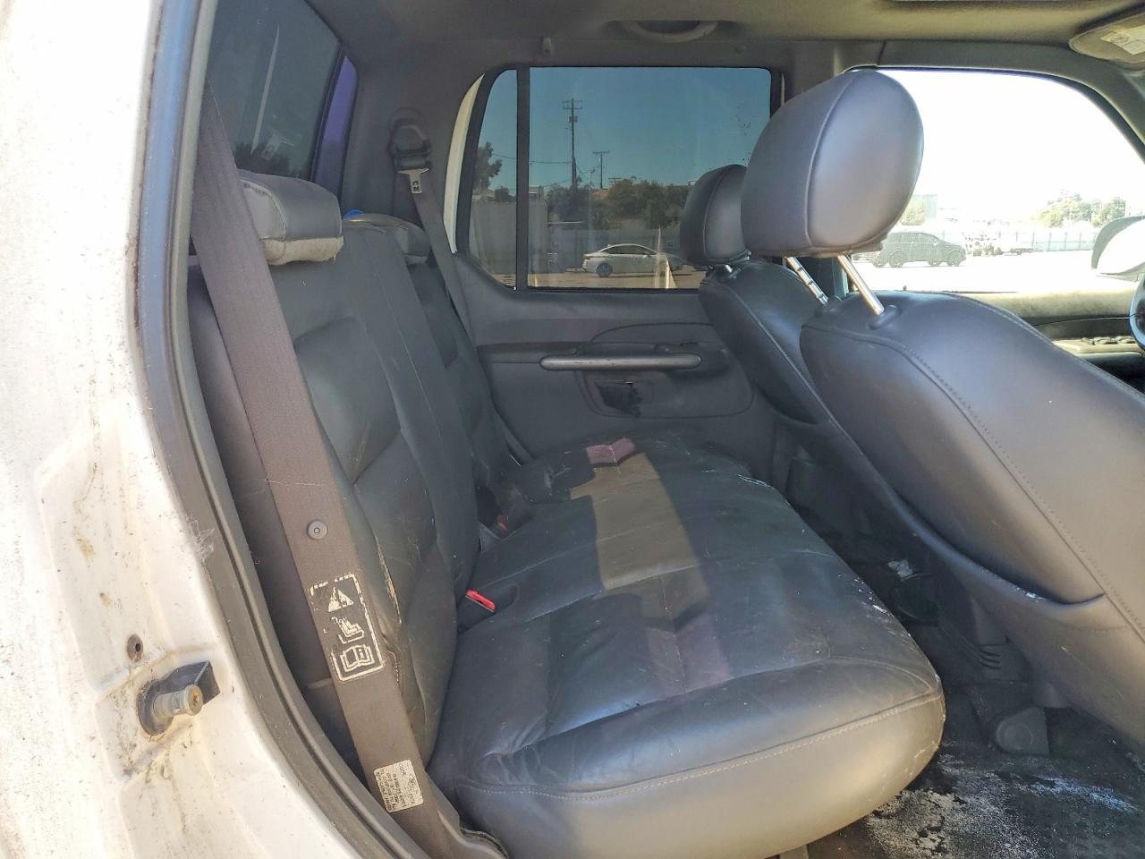 2002 Ford Explorer Sport Trac White vin: 1FMZU77E12UD40206
