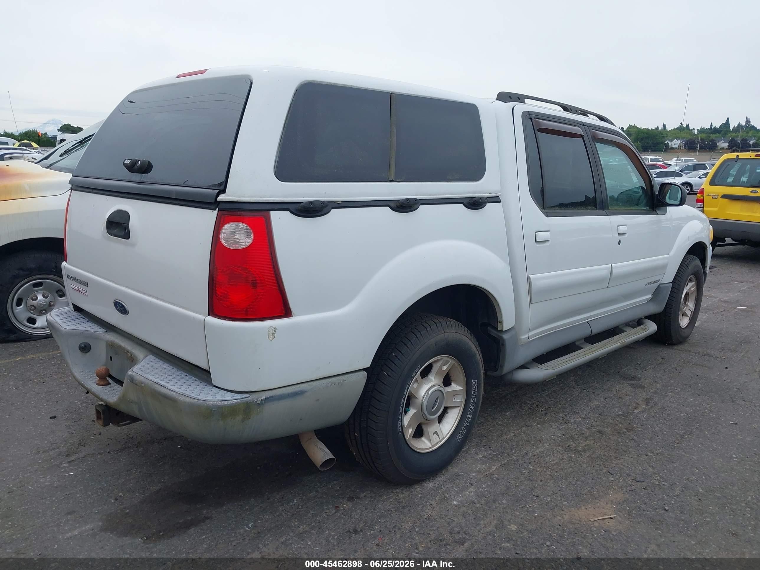 2002 Ford Explorer Sport Trac   Белый vin: 1FMZU77E12UD53652