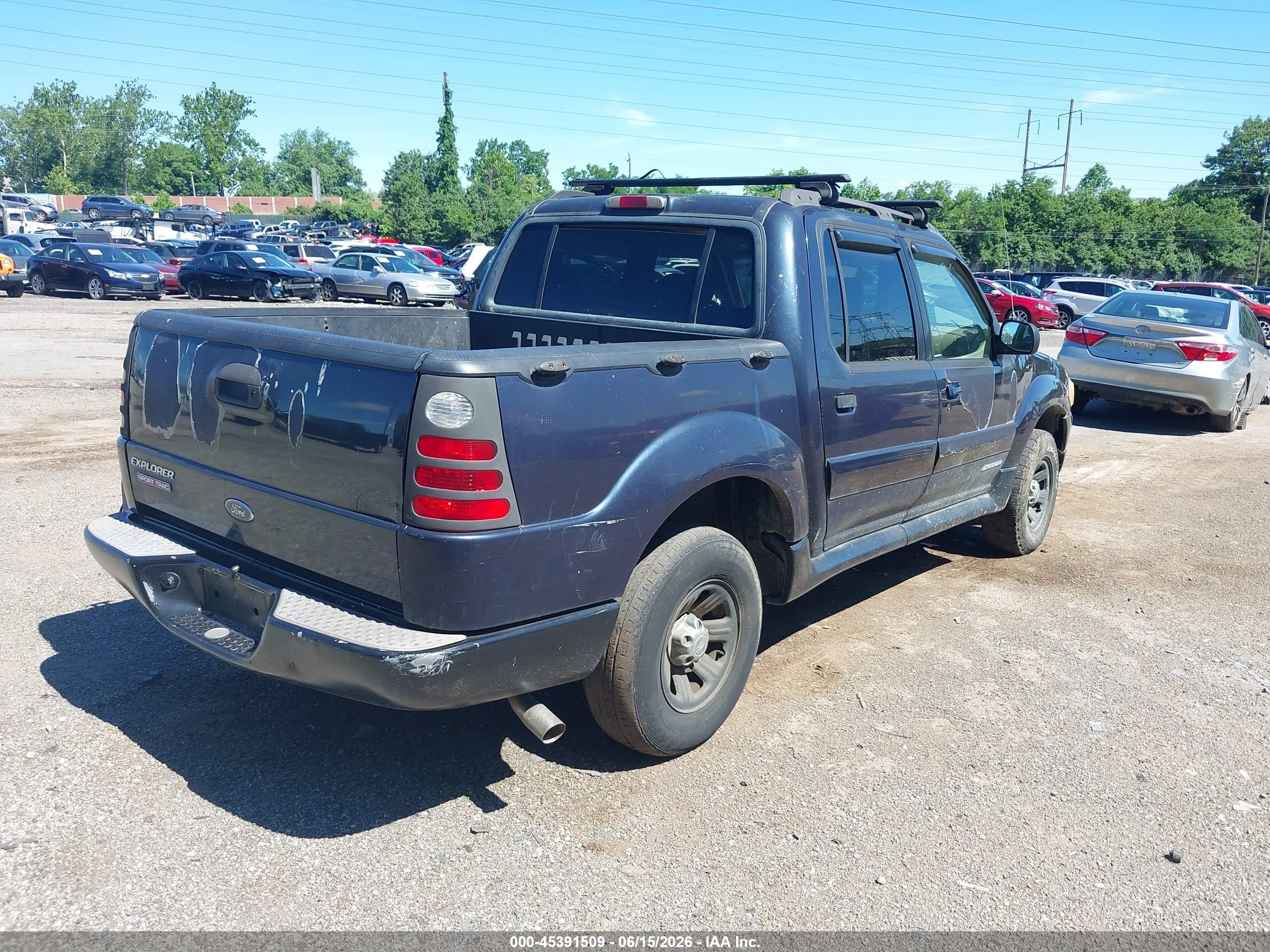 2001 Ford Explorer Sport Trac   Blue vin: 1FMZU77E31UB06440