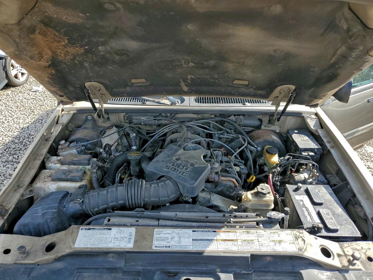 2001 Ford Explorer Sport Trac Золотой vin: 1FMZU77E31UB82773