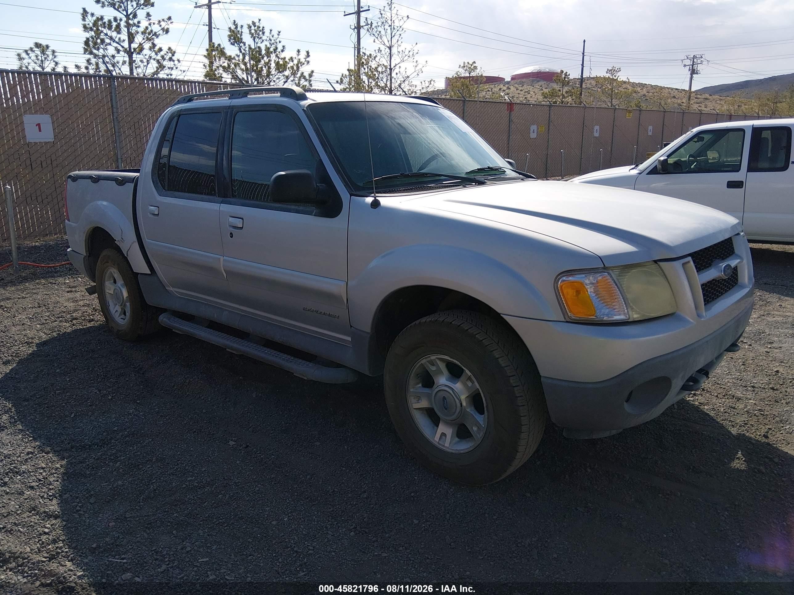 2002 Ford Explorer Sport Trac   Silver vin: 1FMZU77E42UB40405