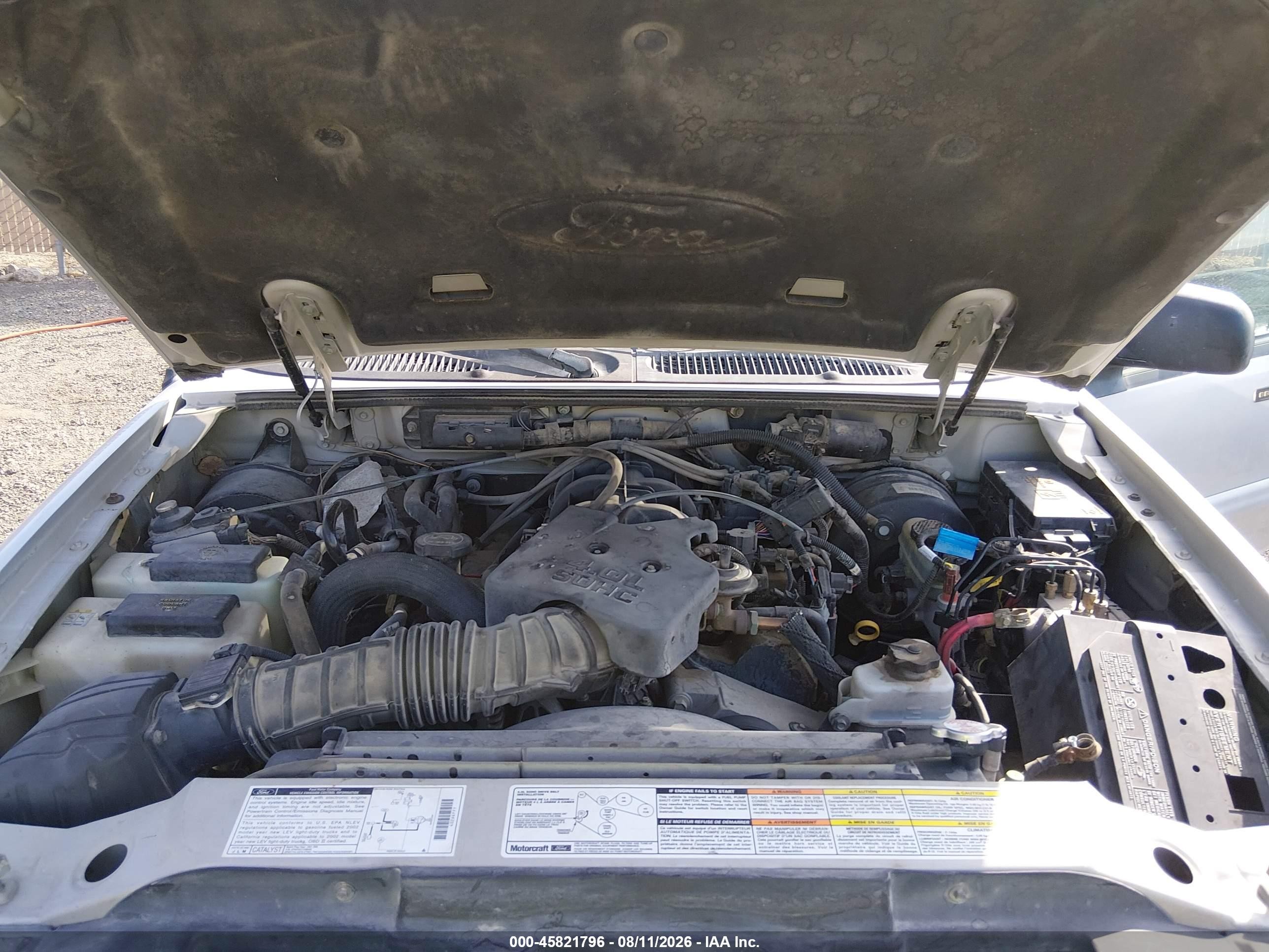 2002 Ford Explorer Sport Trac   Silver vin: 1FMZU77E42UB40405